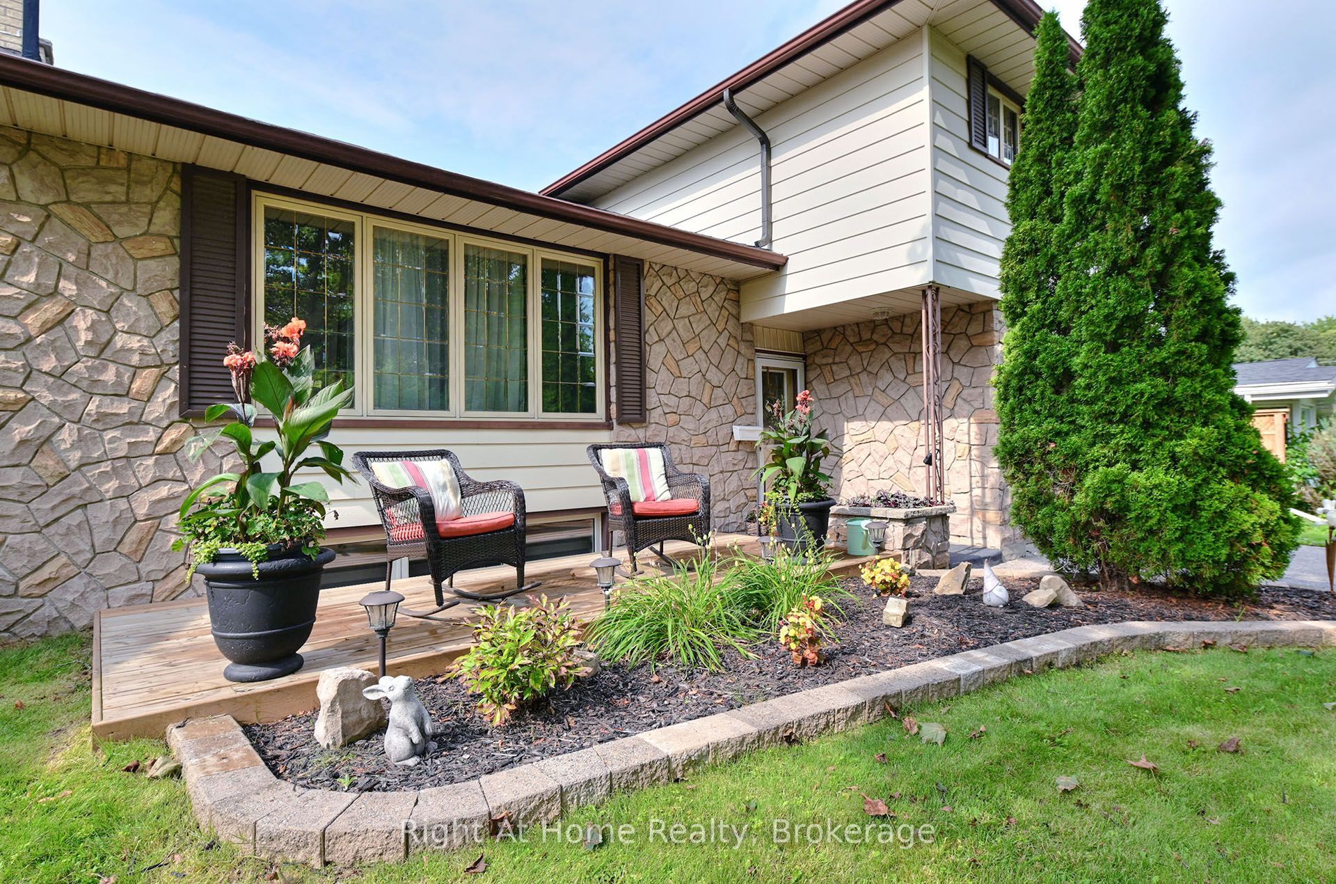 188 Hillsdale Avenue, Oshawa, ON L1G 2P7 photo 3