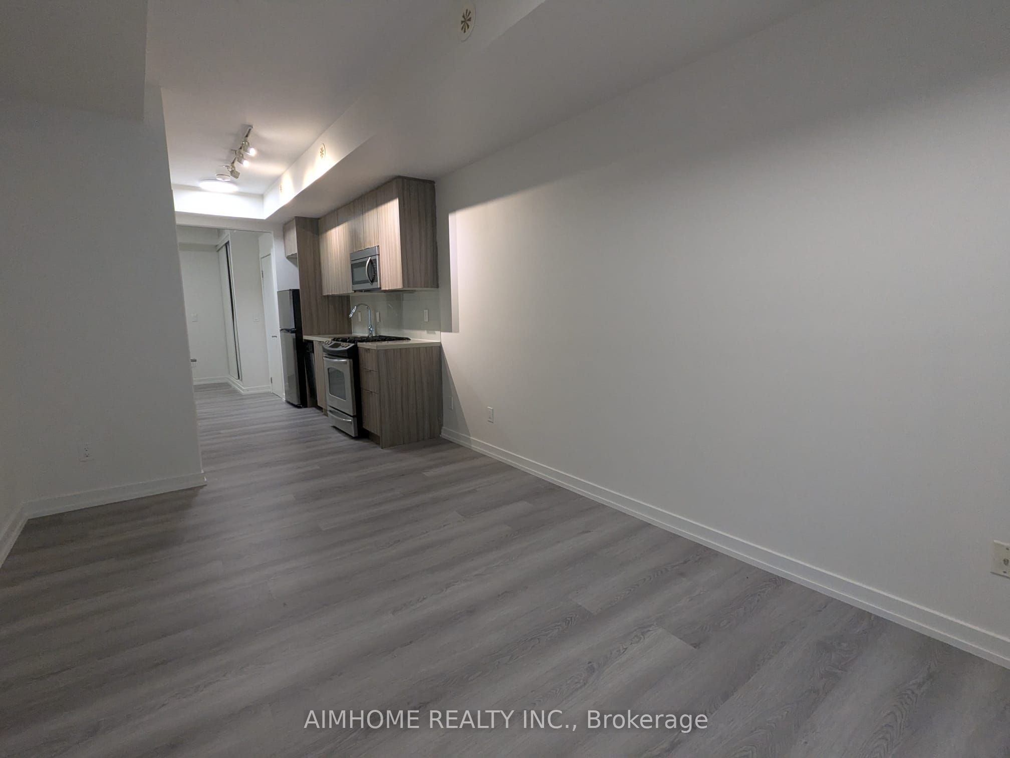 140 Broadview Avenue 40, Toronto, ON M4M 0A8 photo 4