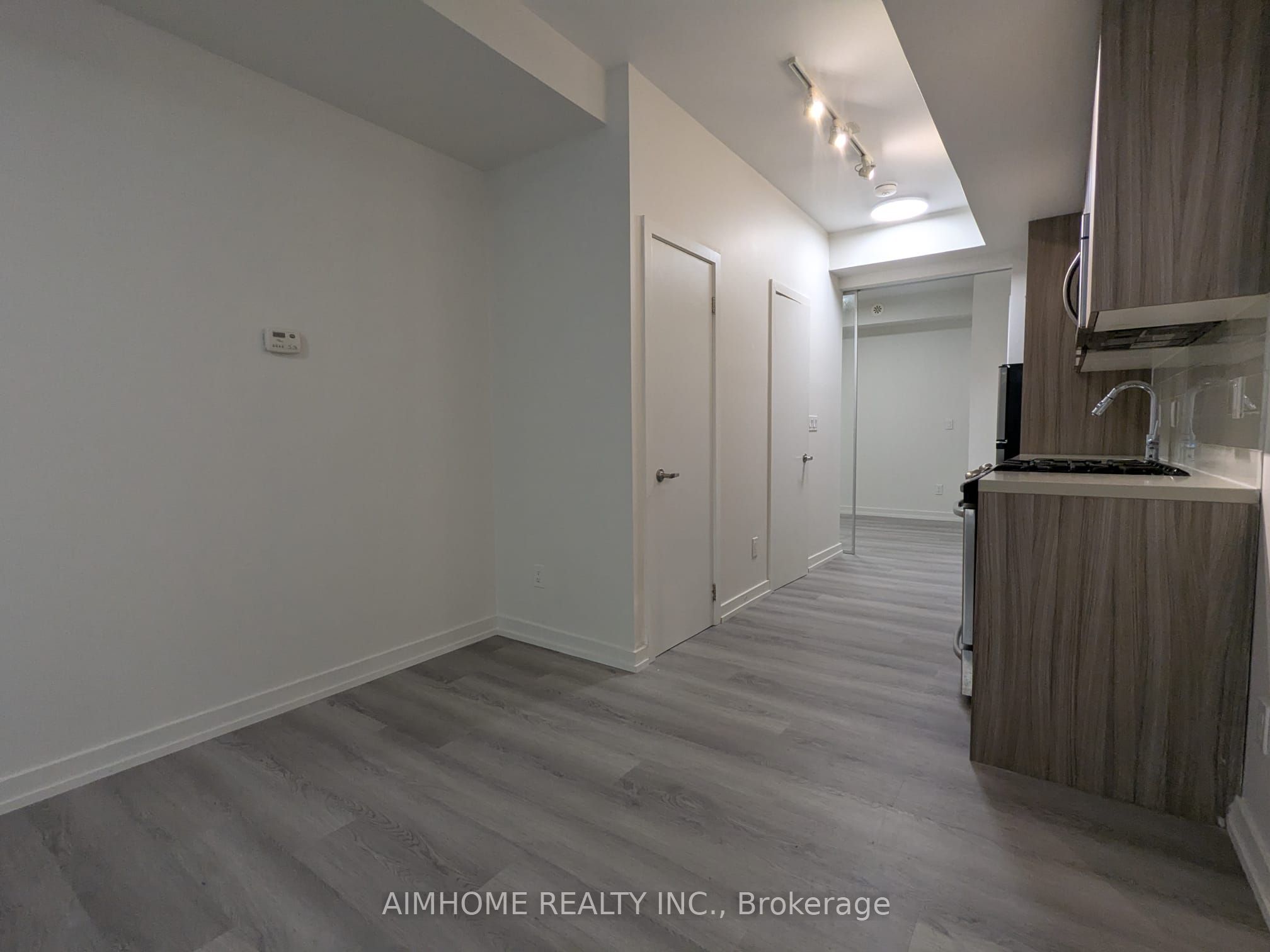 140 Broadview Avenue 40, Toronto, ON M4M 0A8 photo 5