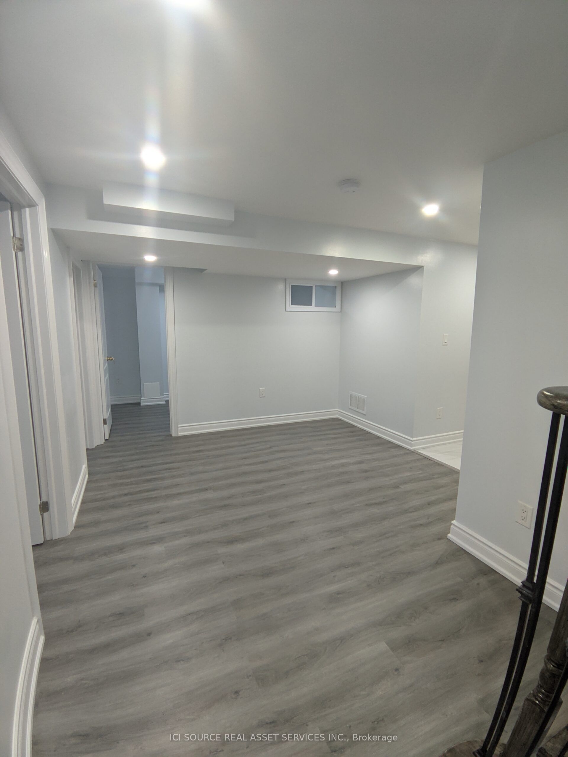 51 Britannia Avenue Lower Level, Oshawa, ON L1L 0C1 photo 3