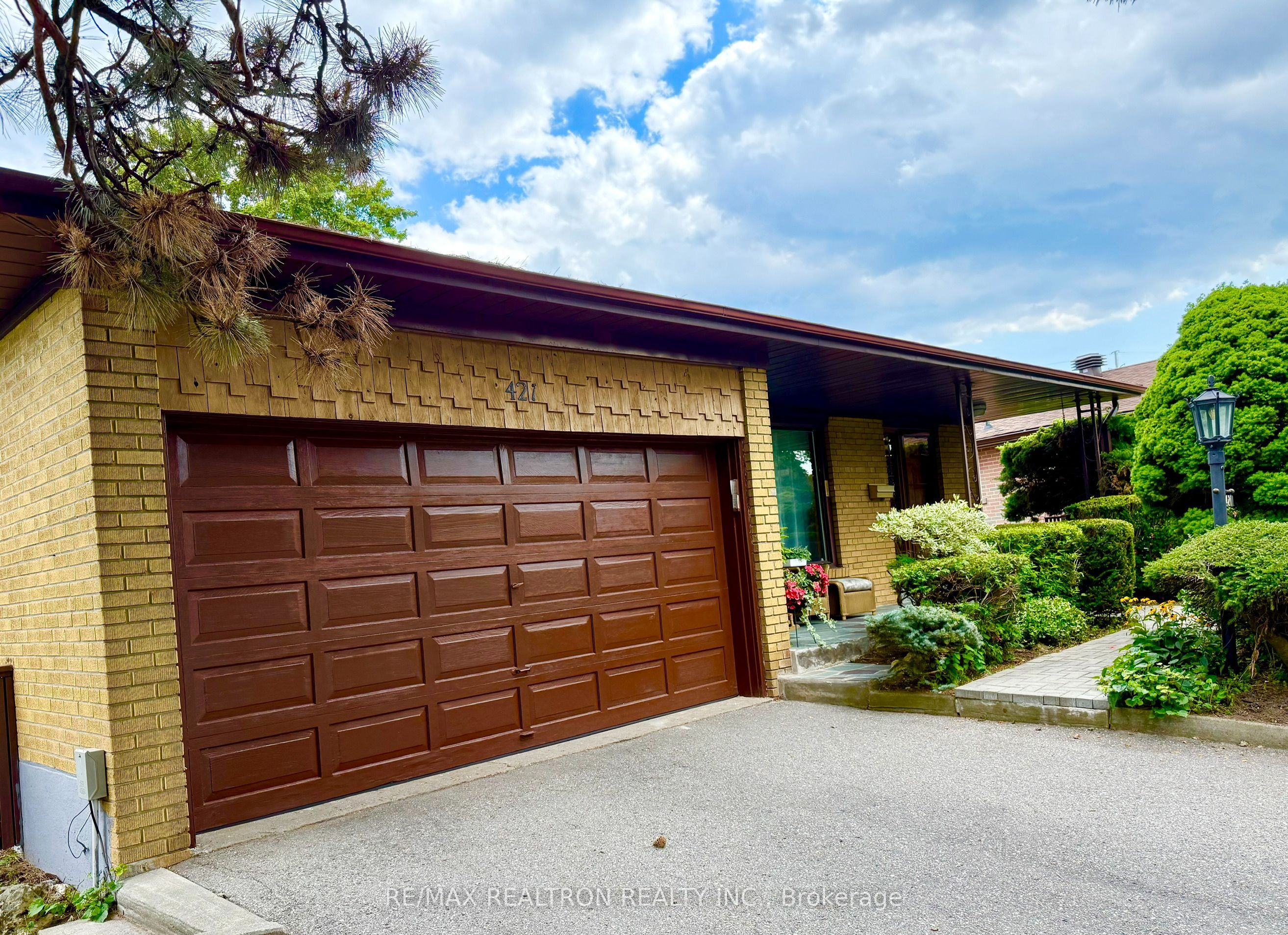 421 Brimorton Drive, Toronto, ON M1H 2E4 photo 3