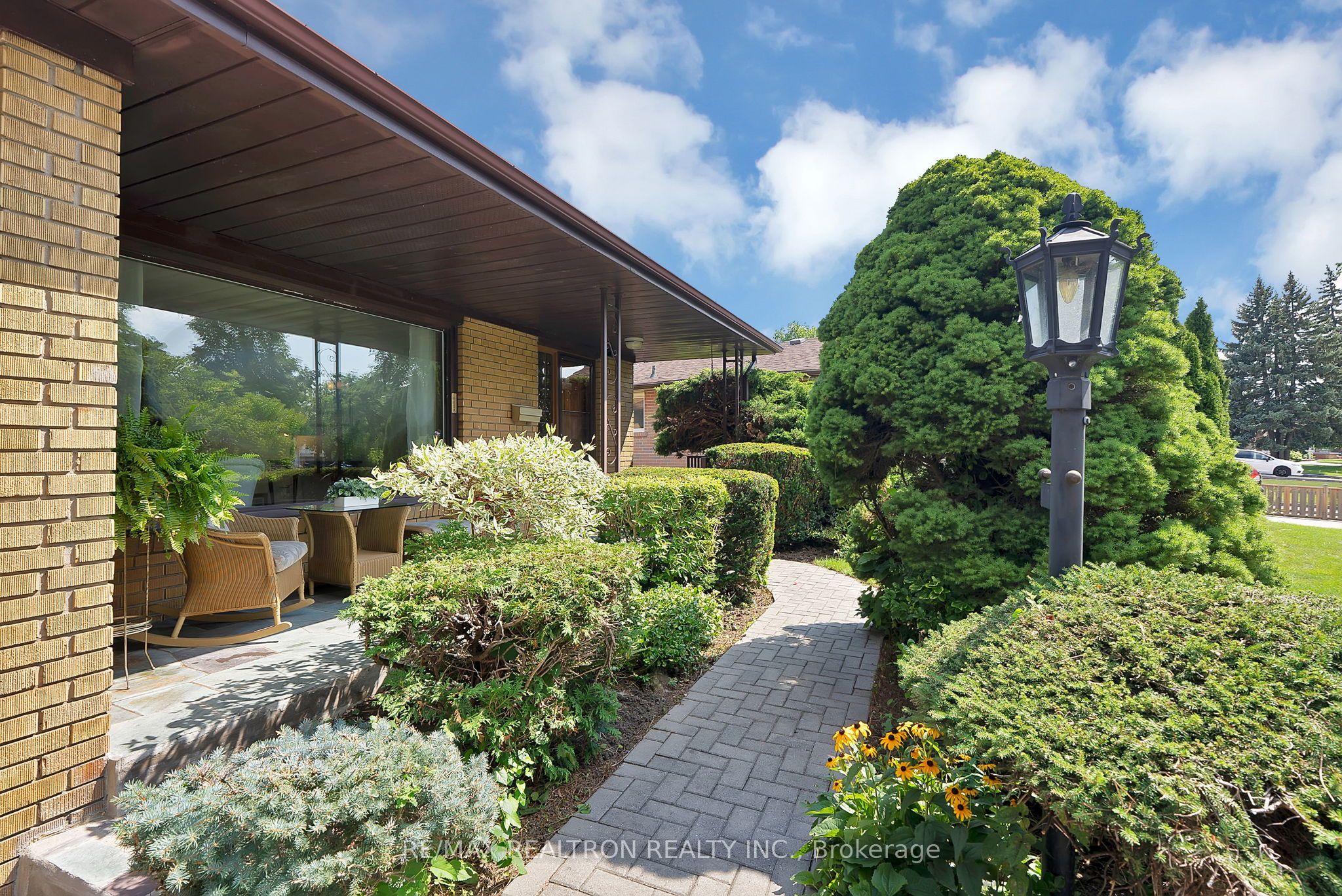 421 Brimorton Drive, Toronto, ON M1H 2E4 photo 4