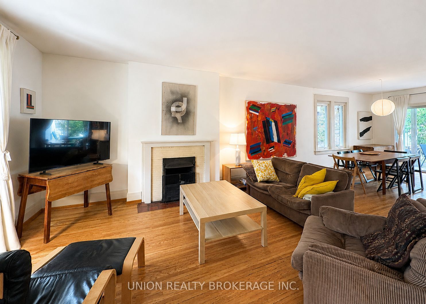 26 Waverley Road, Toronto, ON M4L 3T1 photo 3