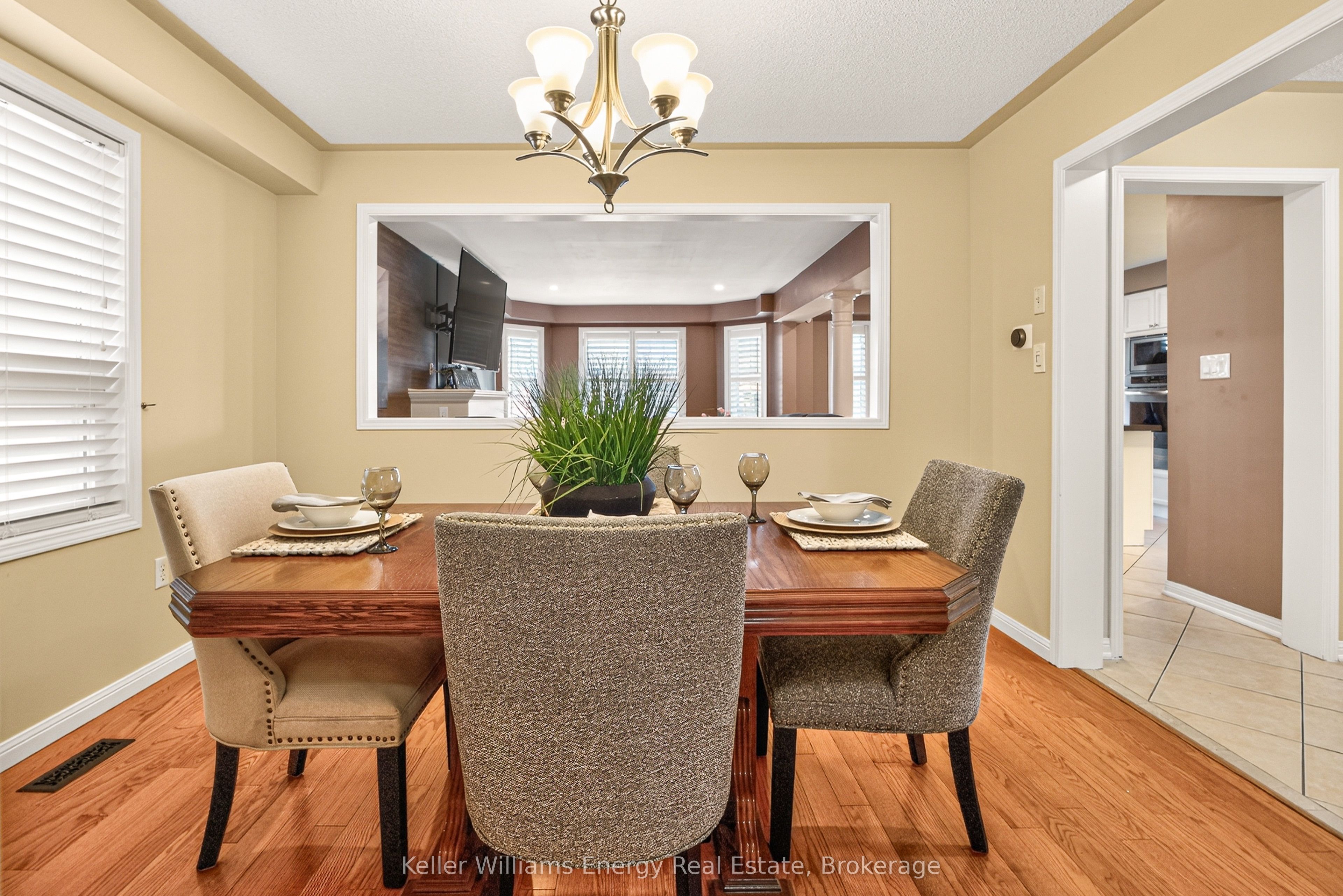4 Holman Court, Whitby, ON L1P 1W9 photo 3