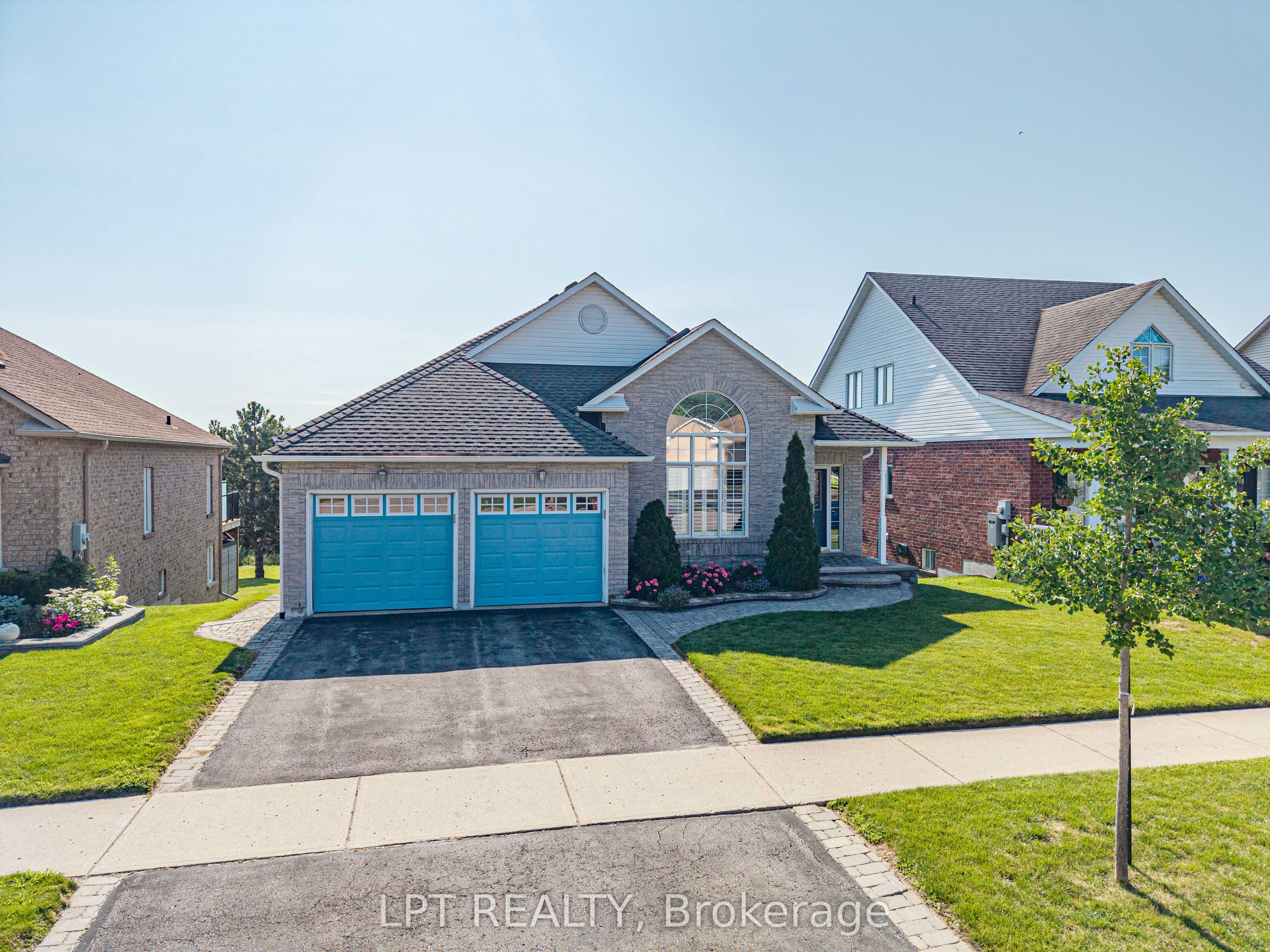 219 Waterbury Crescent, Scugog, ON L9L 1S5 photo 2