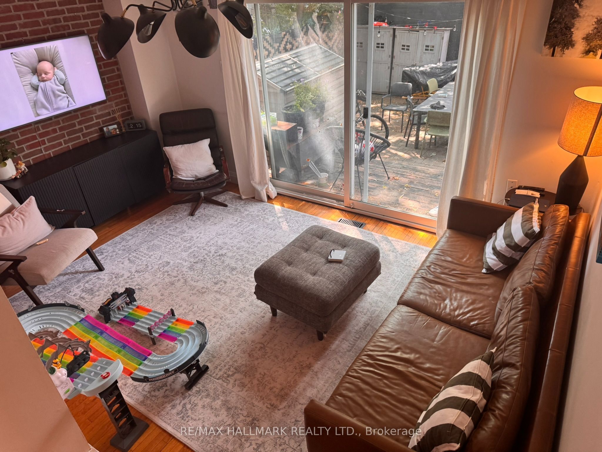 10 Hamilton Street, Toronto, ON M4M 2C5 photo 2
