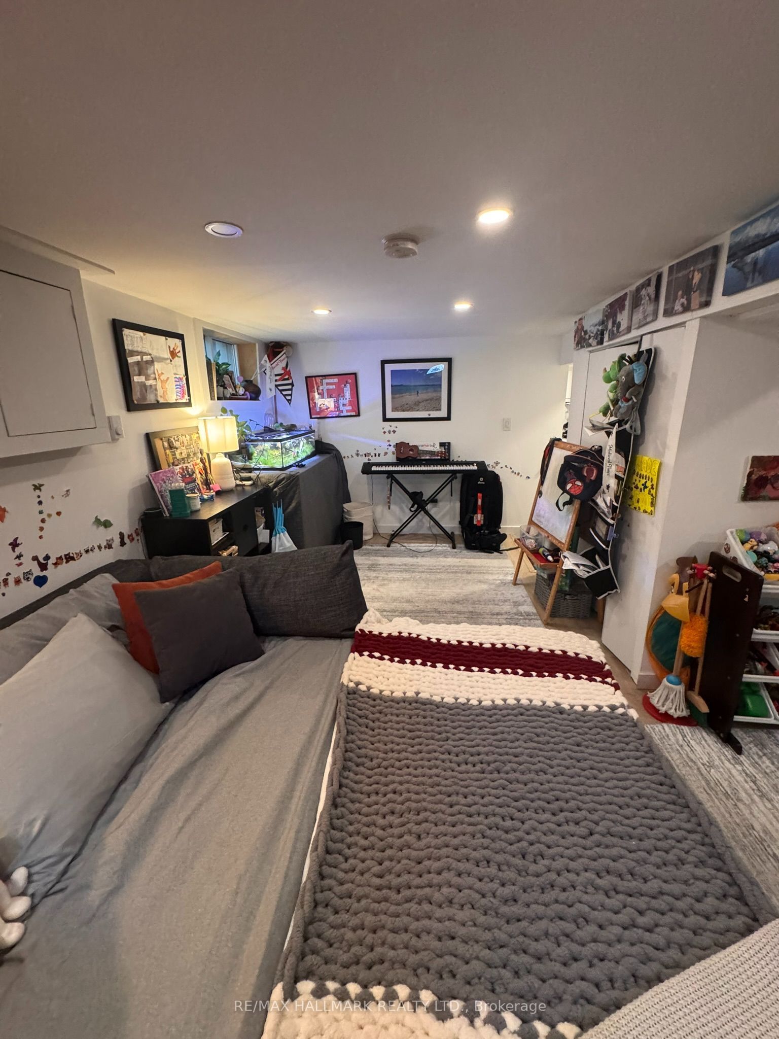 10 Hamilton Street Lower, Toronto, ON M4M 2C5 photo 3