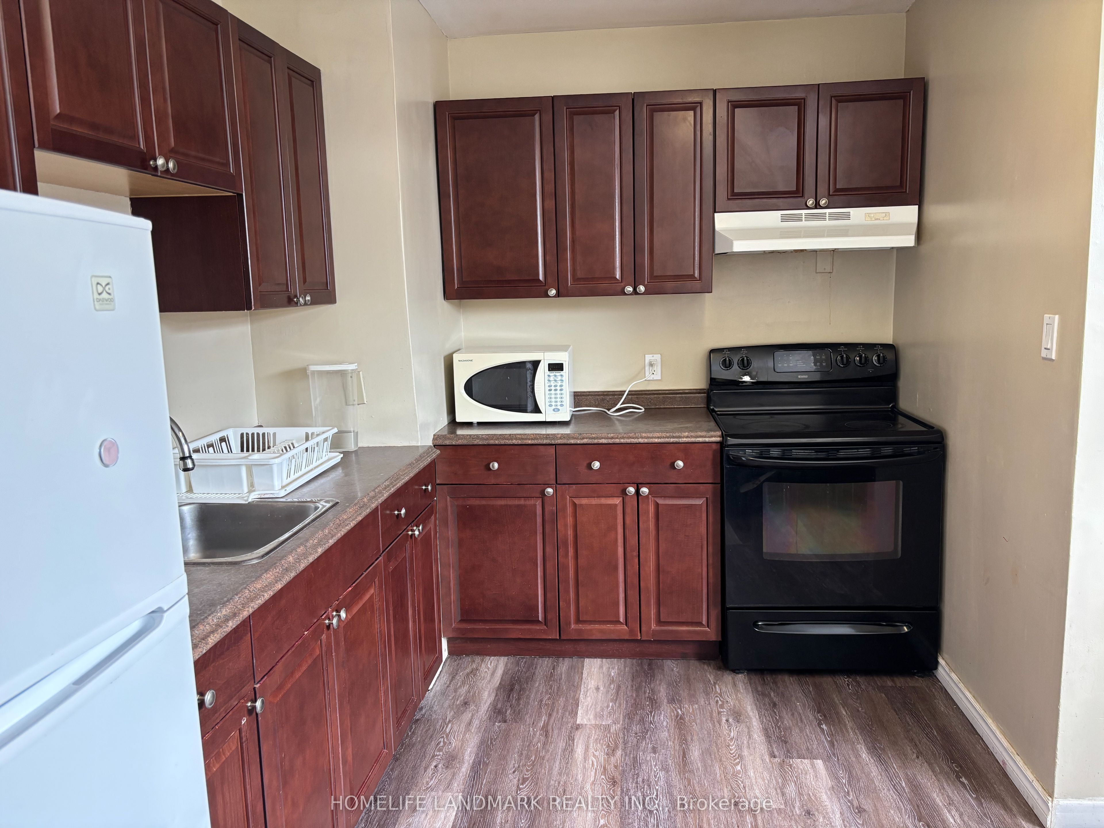 145 Tulloch Drive ( Main Floor ), Ajax, ON L1S 2S7 photo 5