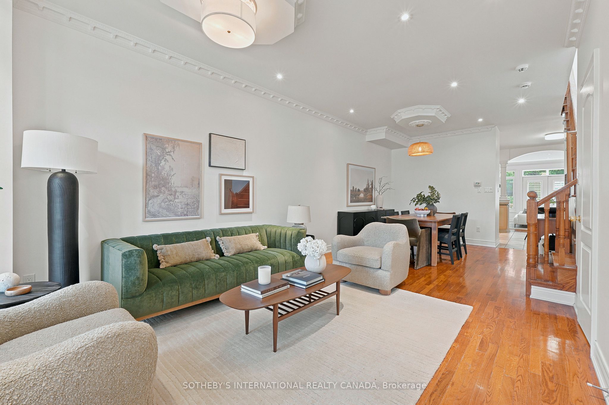 93 Eaton Avenue, Toronto, ON M4J 2Z4 photo 2