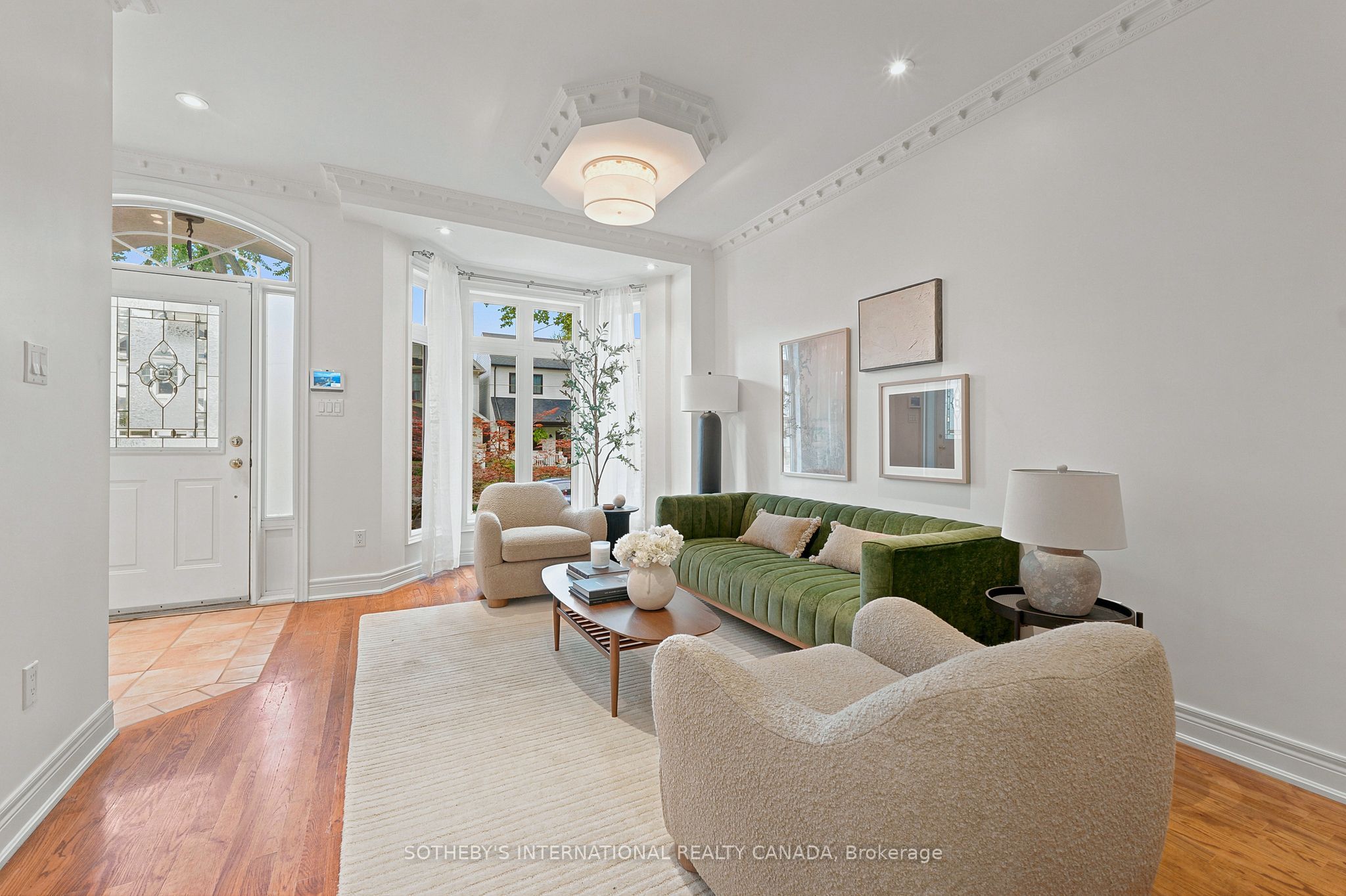 93 Eaton Avenue, Toronto, ON M4J 2Z4 photo 3