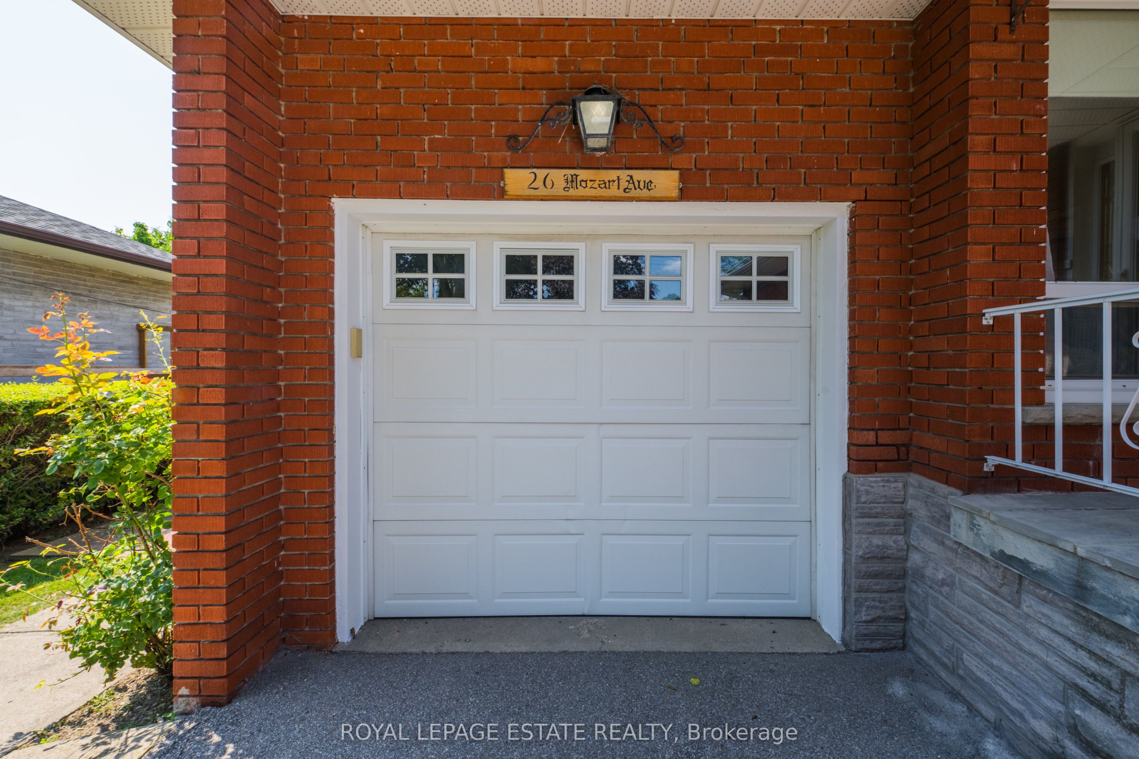 26 Mozart Avenue, Toronto, ON M1K 2V9 photo 2