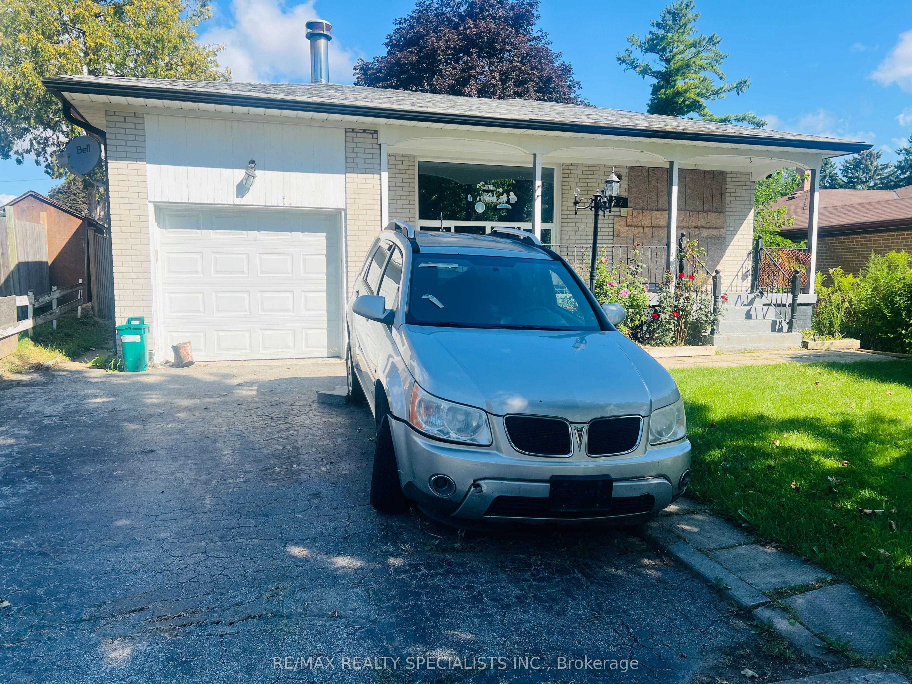 22 Griselda Crescent, Toronto, ON M1G 3P6