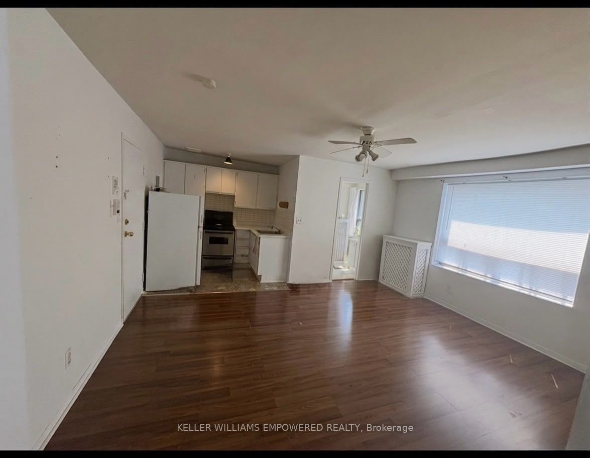 575 Pape Avenue C, Toronto, ON M4K 3R5 photo 5