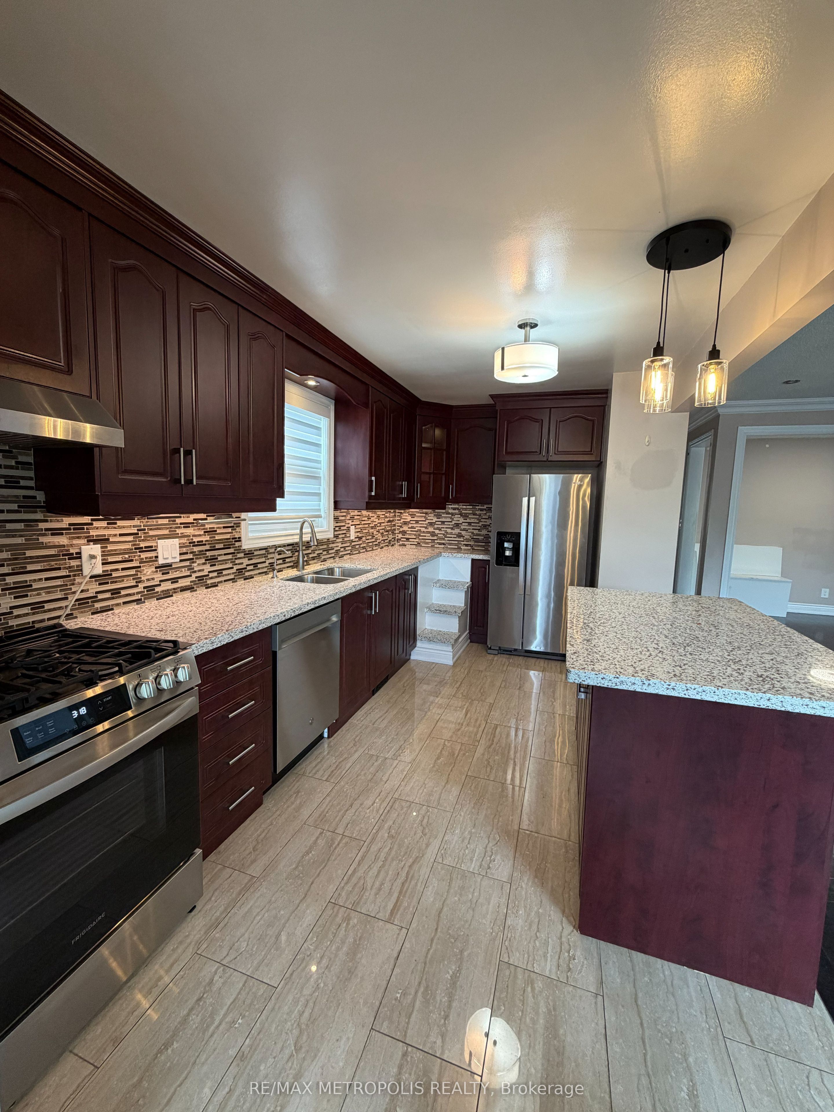 37 Lynvalley Crescent, Toronto, ON M1R 2V1 photo 5