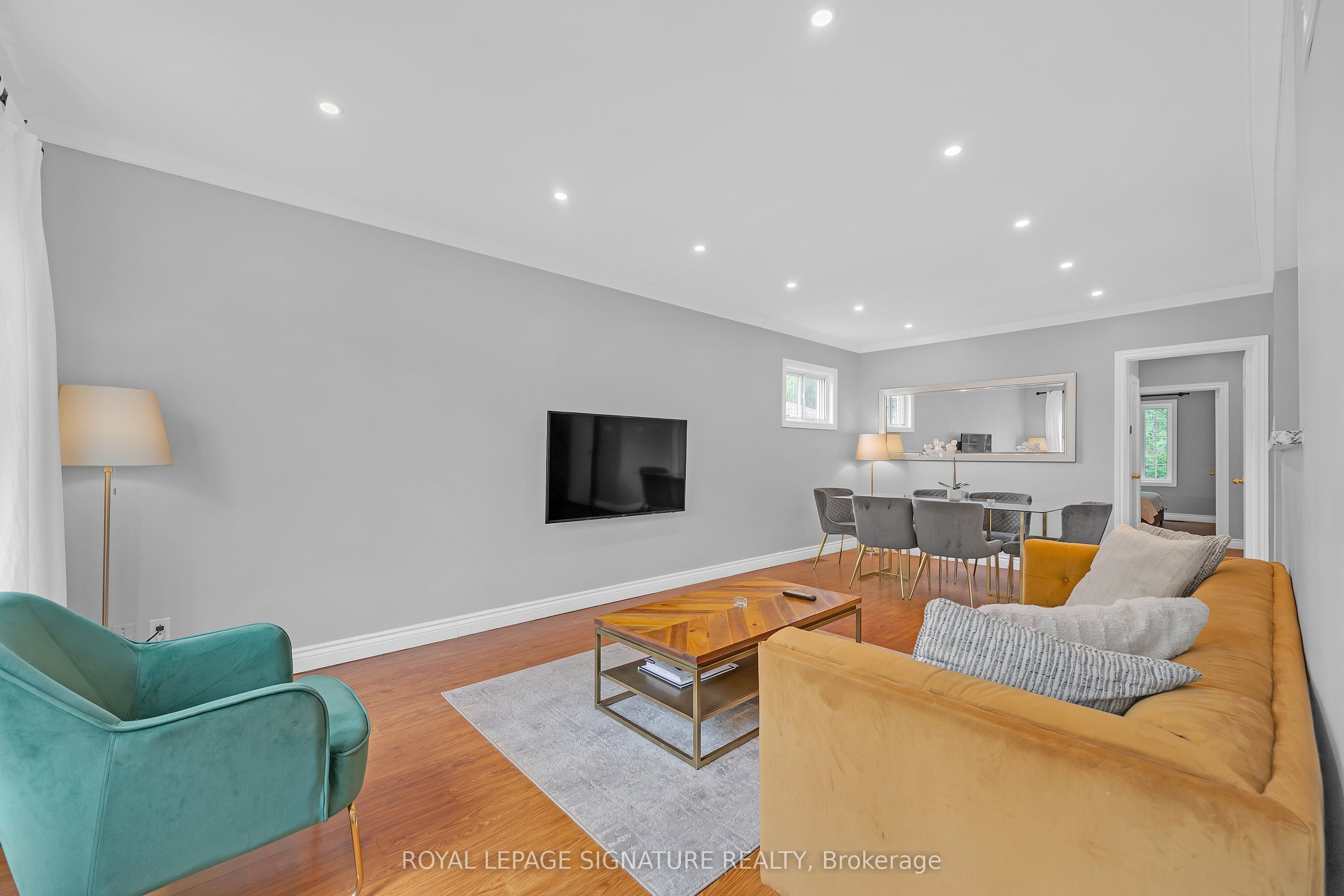 118 Rexleigh Drive, Toronto, ON M4B 2N3 photo 3