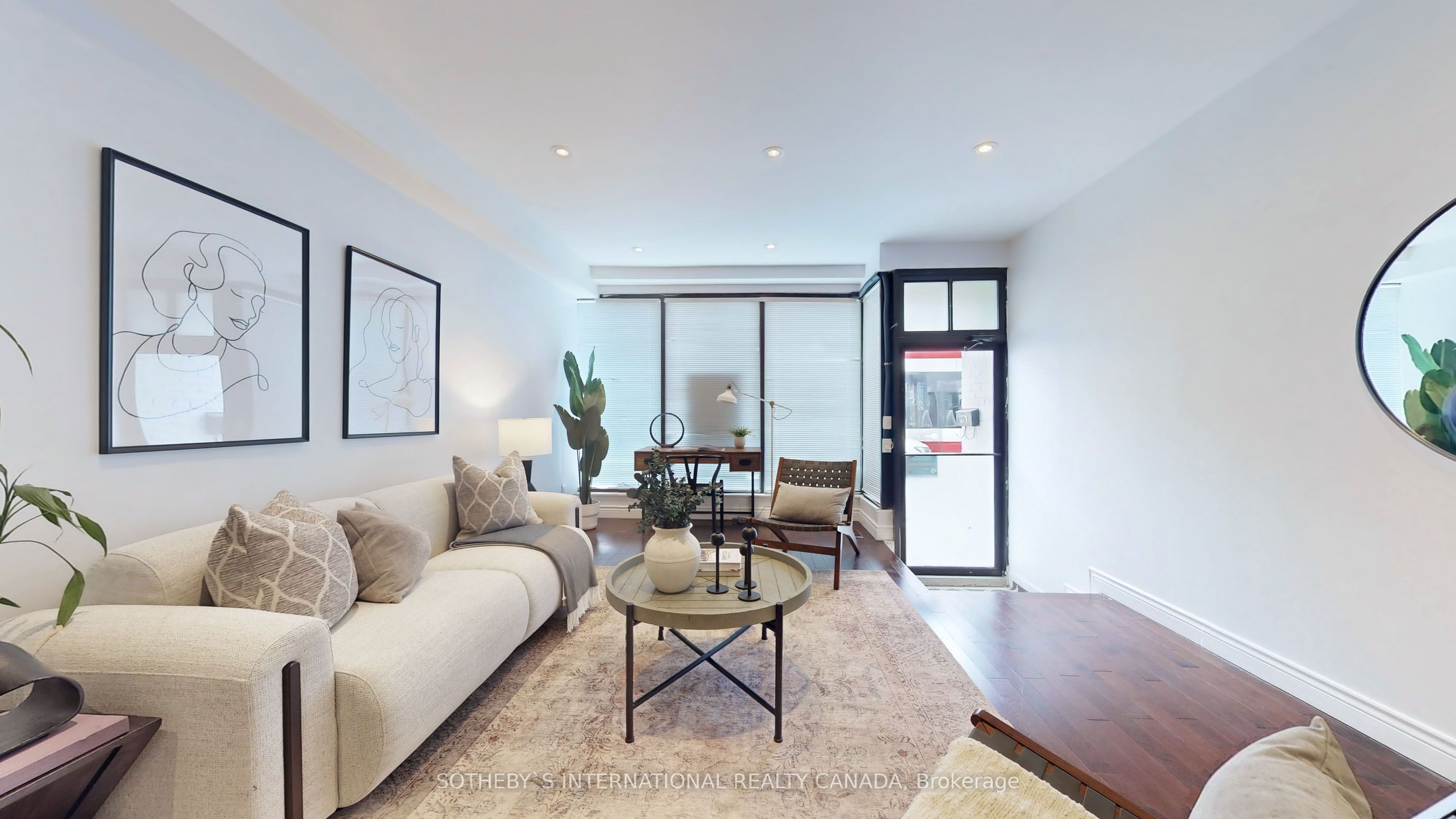 1271 Gerrard Street E, Toronto, ON M4L 1Y5