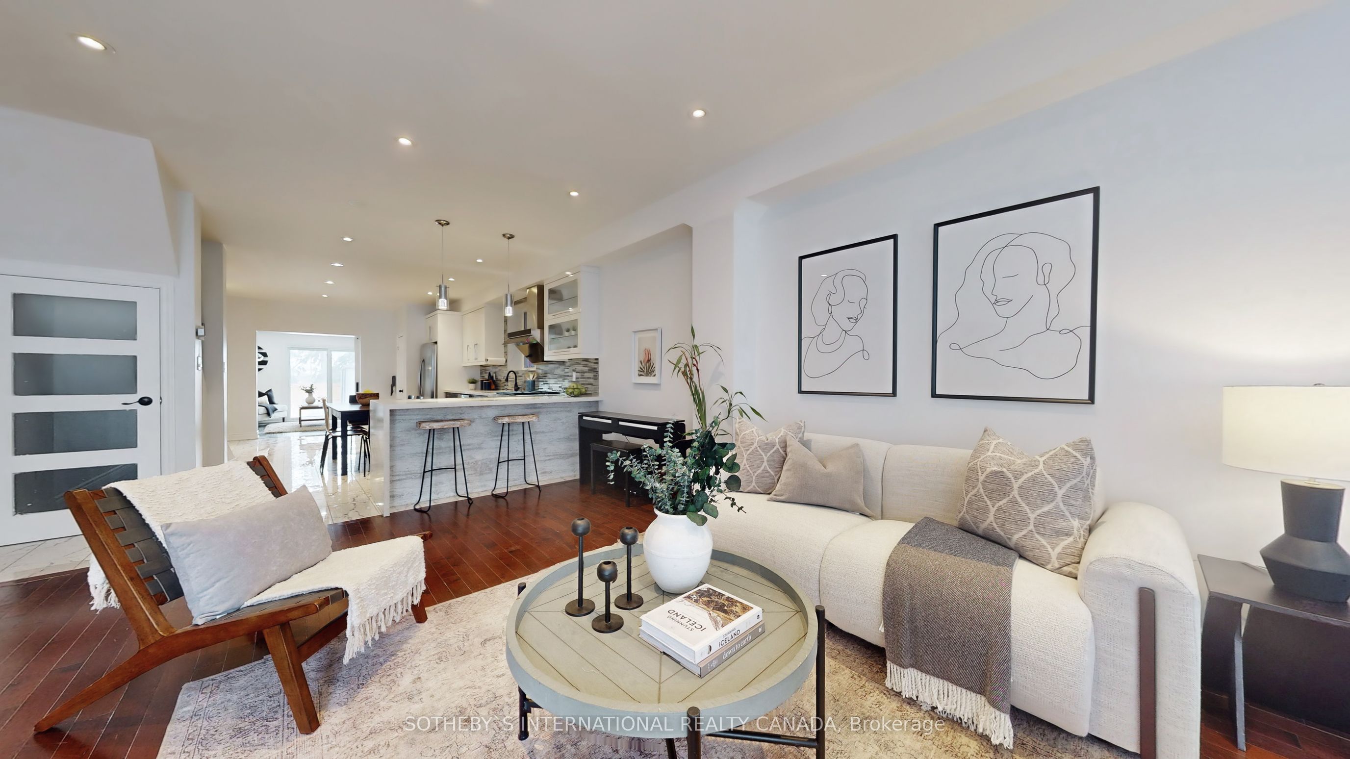 1271 Gerrard Street E, Toronto, ON M4L 1Y5 photo 2