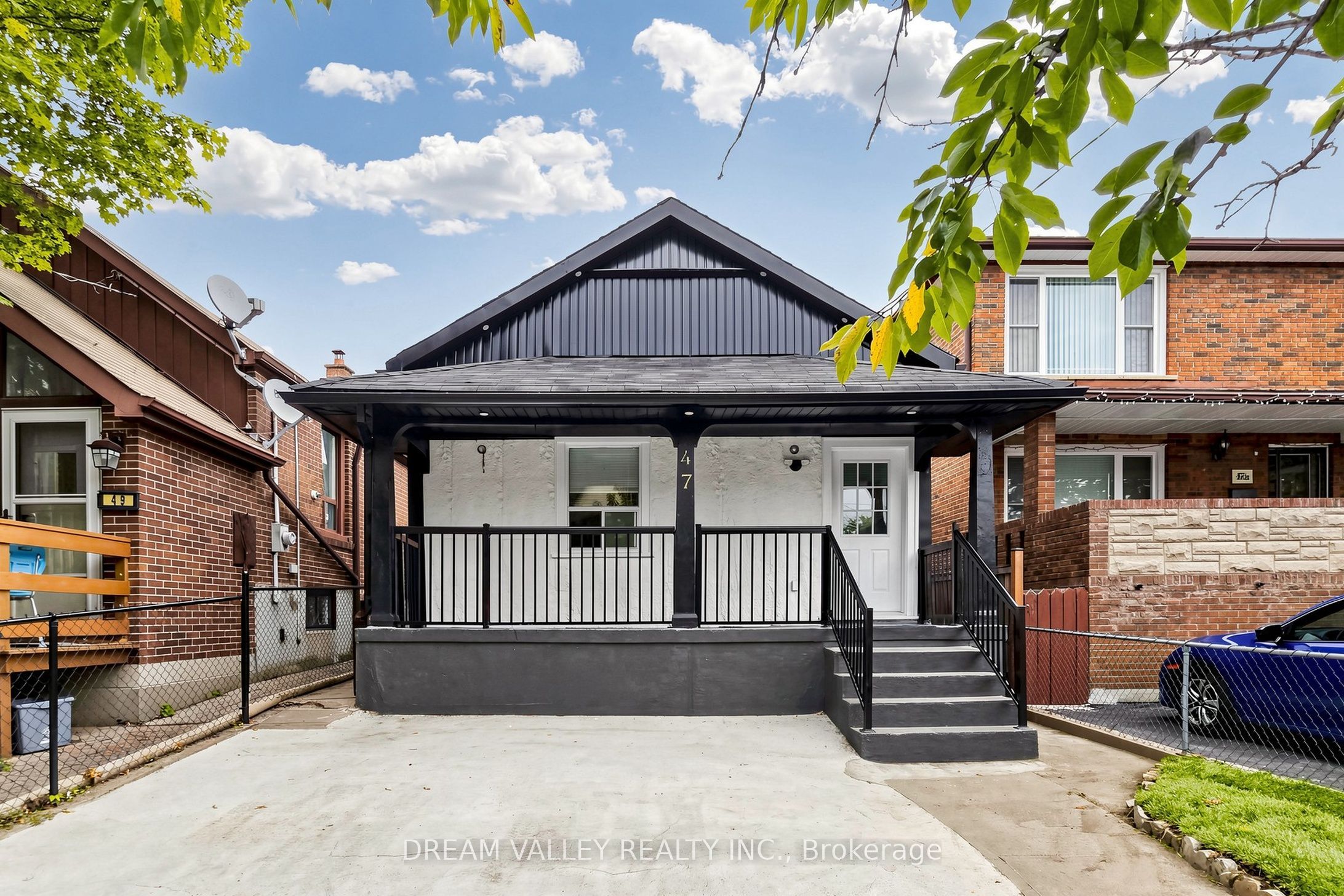 47 Laurel Avenue, Toronto, ON M1K 3J4 photo 3
