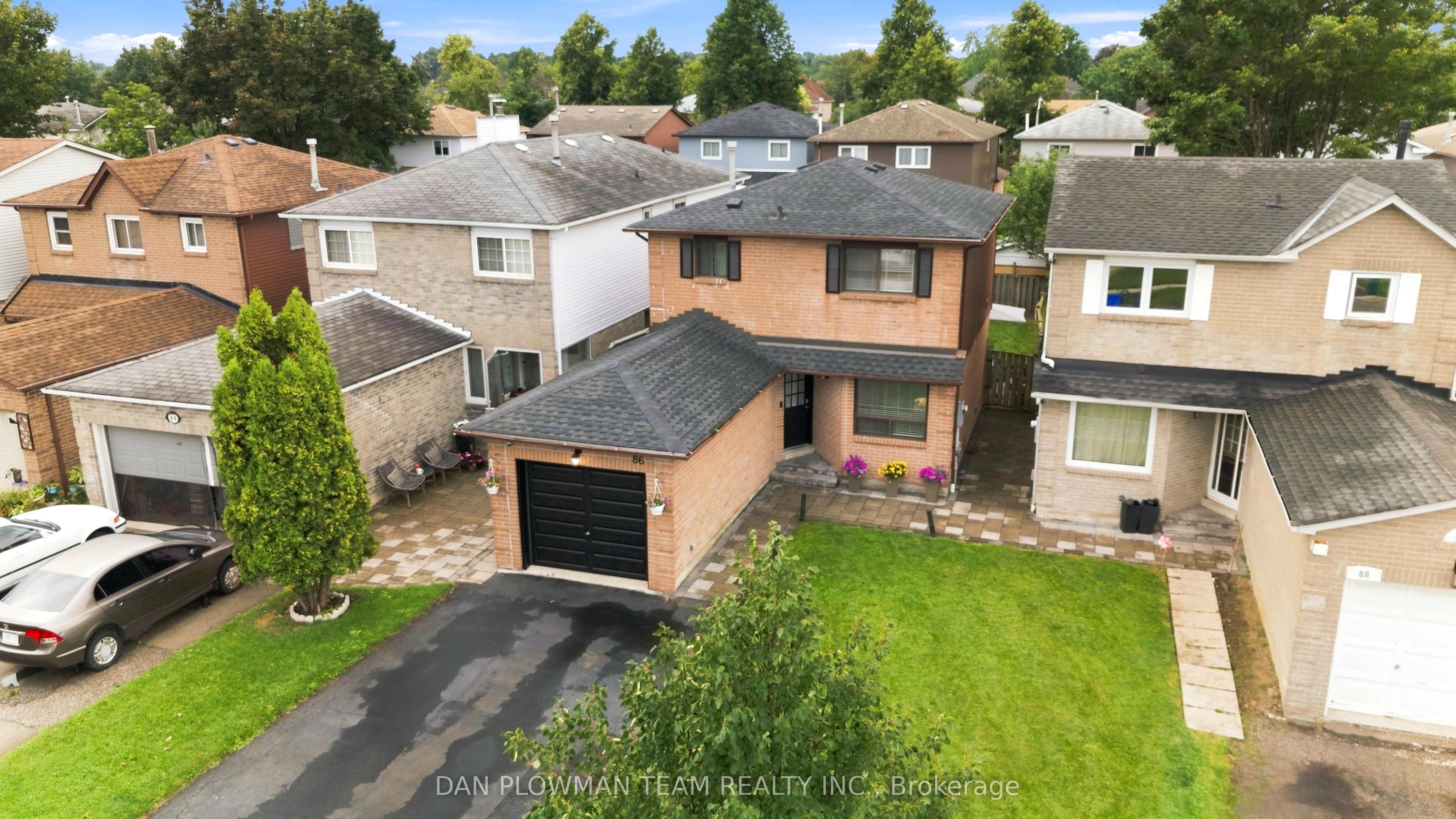 86 Barnes Drive, Ajax, ON L1S 5E5 photo 2