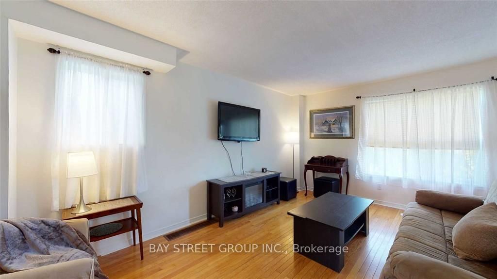 12 Milligan Street, Clarington, ON L1B 0B4 photo 3