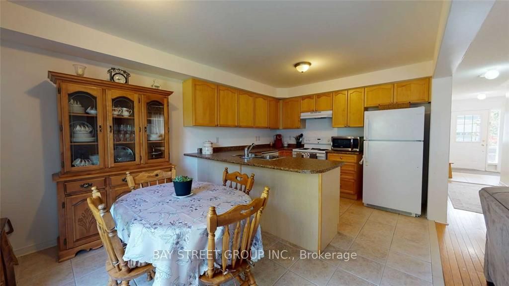 12 Milligan Street, Clarington, ON L1B 0B4 photo 5