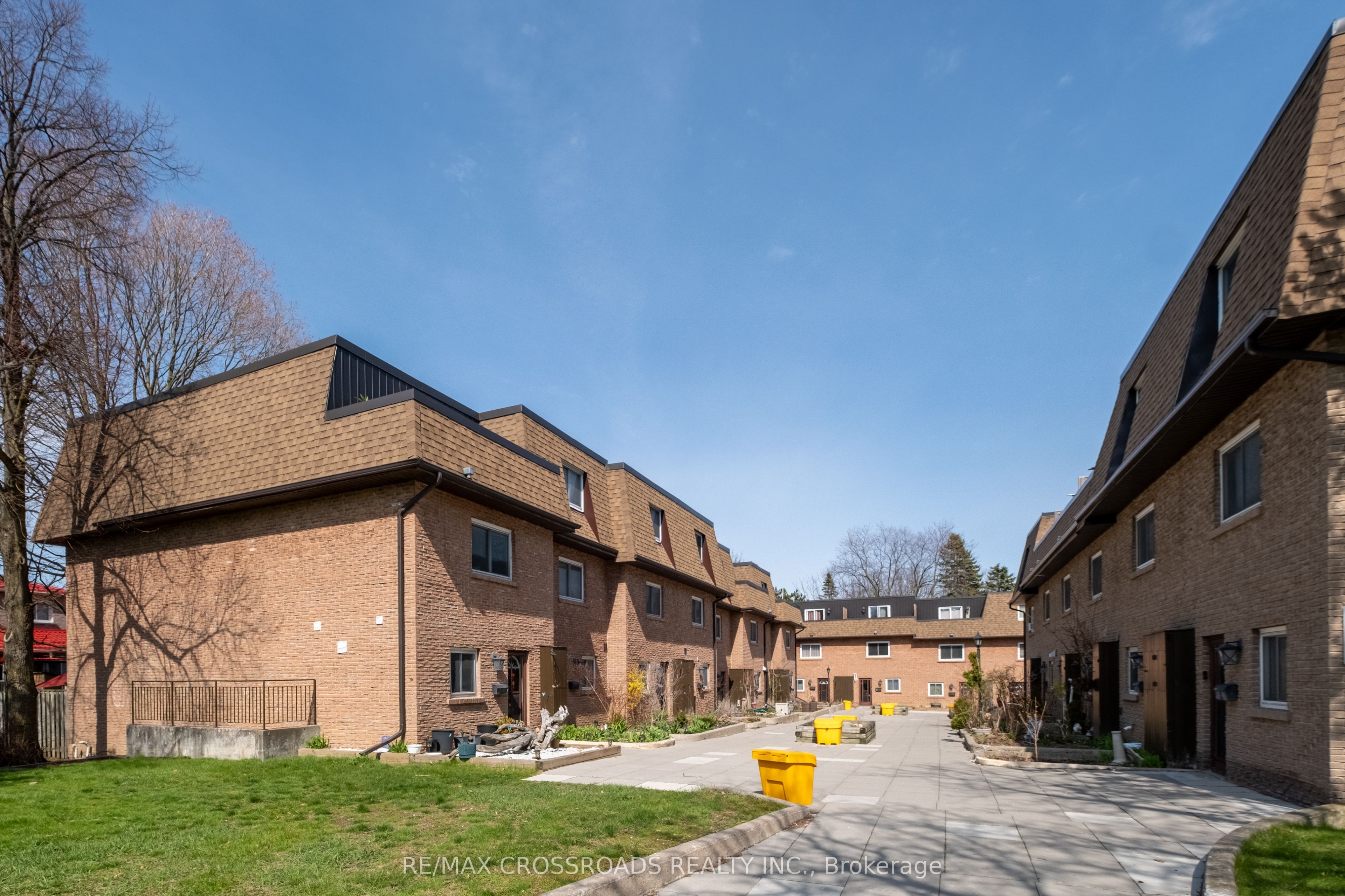 20 Hainford Street 7, Toronto, ON M1E 4X8 photo 3