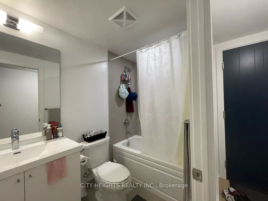 2545 Simcoe Street N 2002, Oshawa, ON L1L 0W3 photo 5