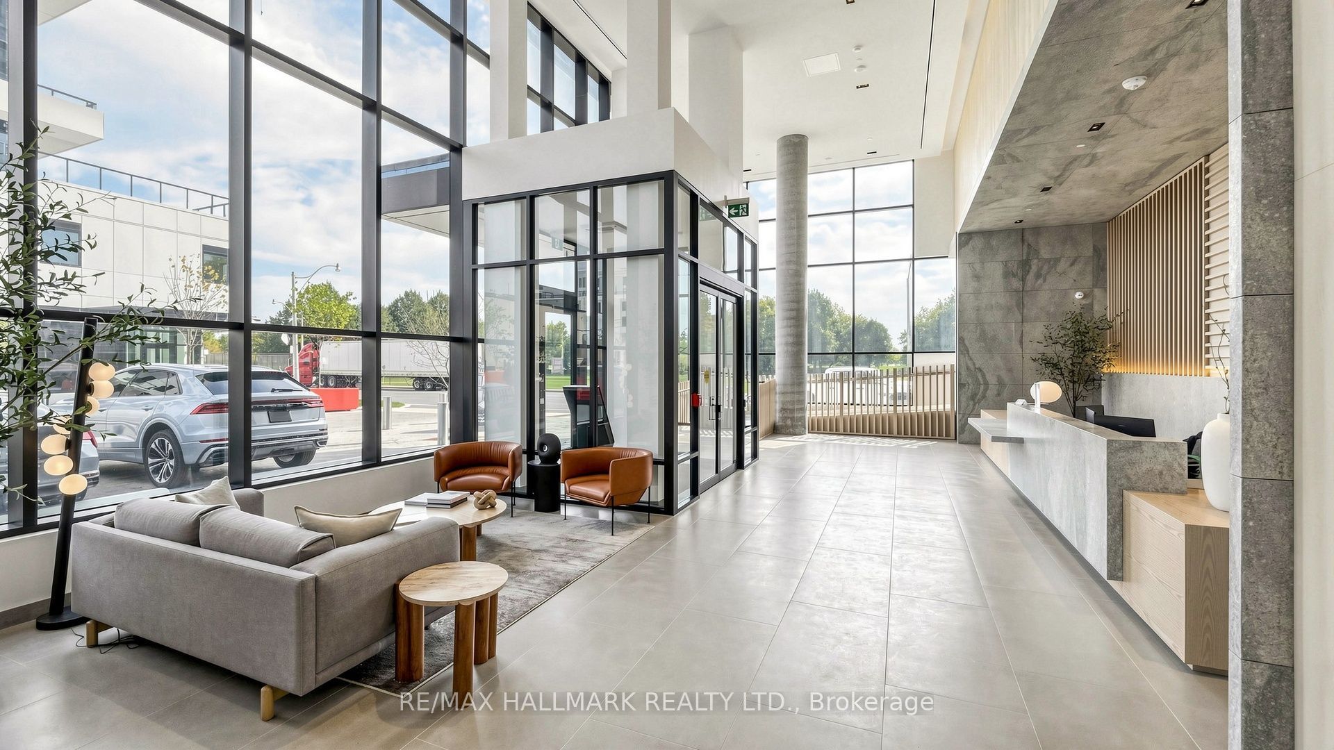 1050 Eastern Avenue 823, Toronto, ON M4L 0B7 photo 3