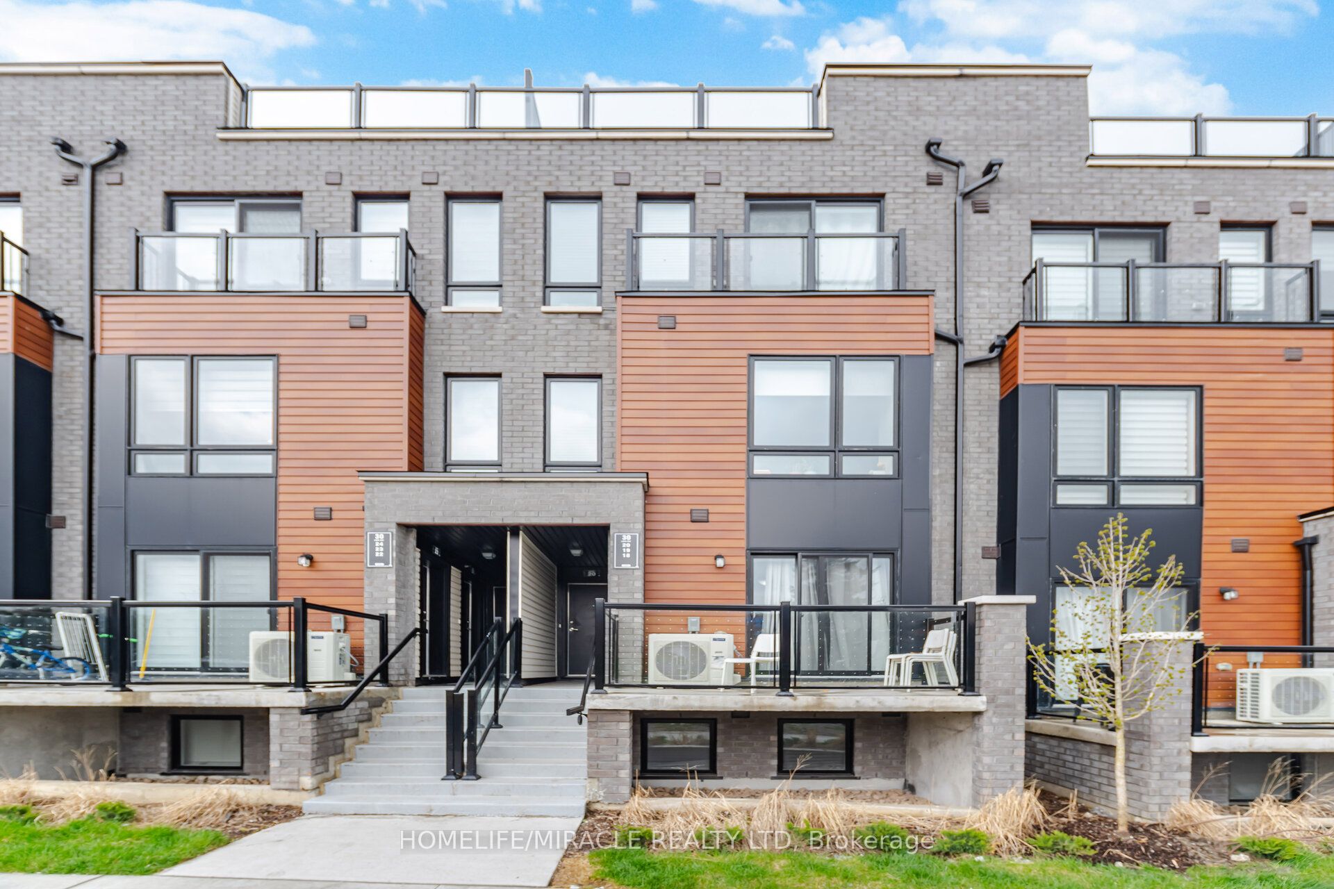 30 Liben Way 20, Toronto, ON M1B 0E8