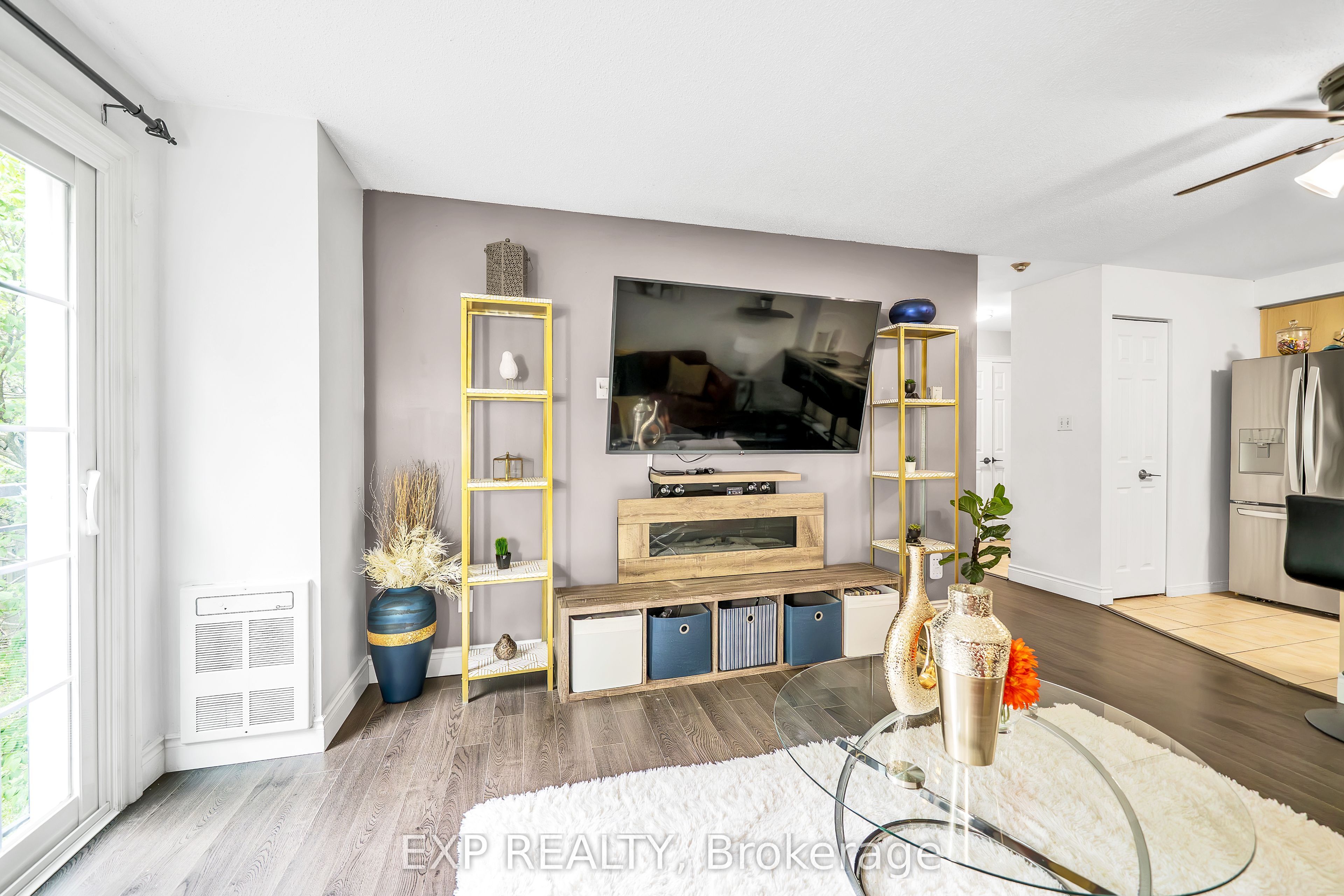83 Aspen Springs Drive 208, Clarington, ON L1C 5J7 photo 3