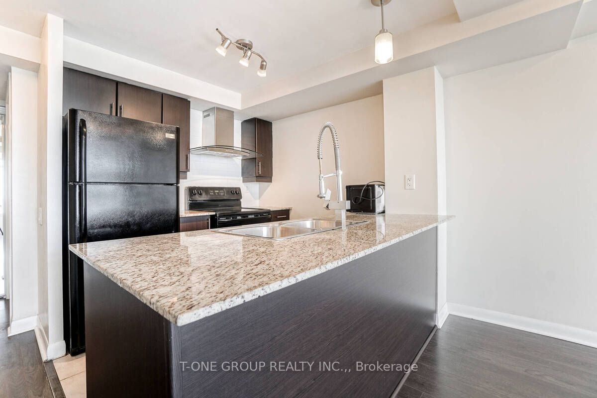 25 Town Centre Court 3301, Toronto, ON M1P 0B4 photo 4