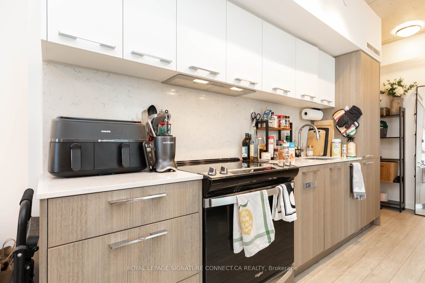 45 Baseball Place 902, Toronto, ON M4M 0H1 photo 4