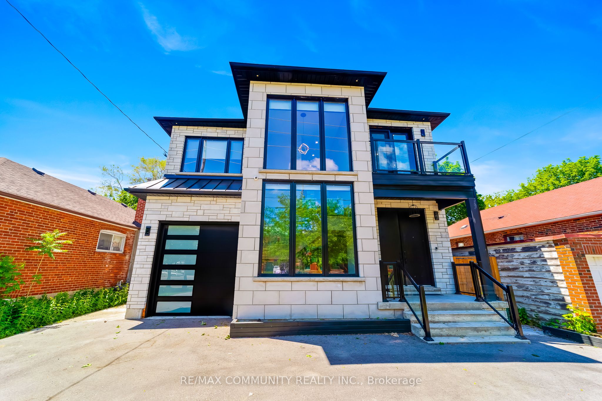 856 Kennedy Road, Toronto, ON M1K 2E7 photo 4