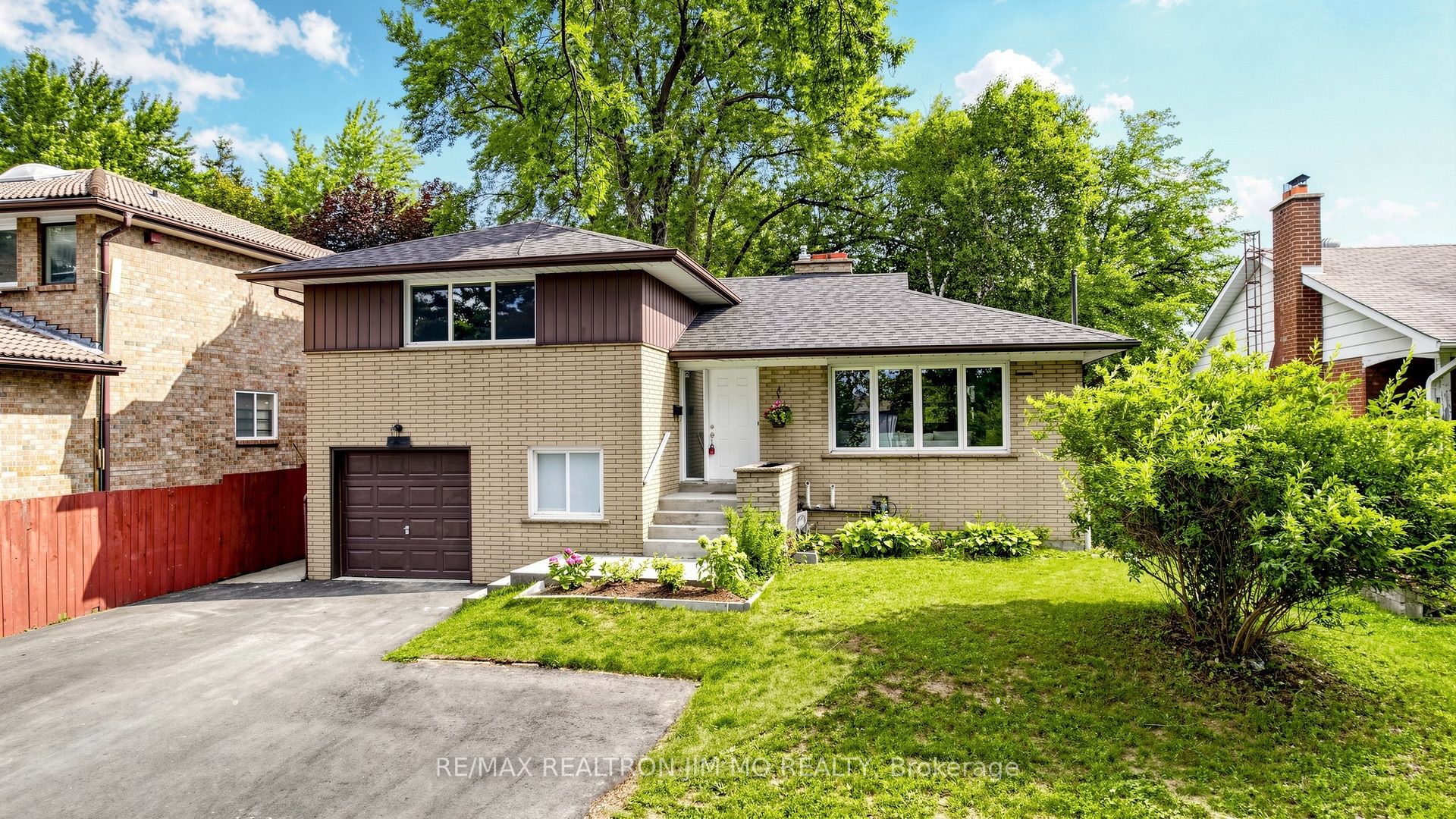 2571 Kennedy Road, Toronto, ON M1T 3H4 photo 2