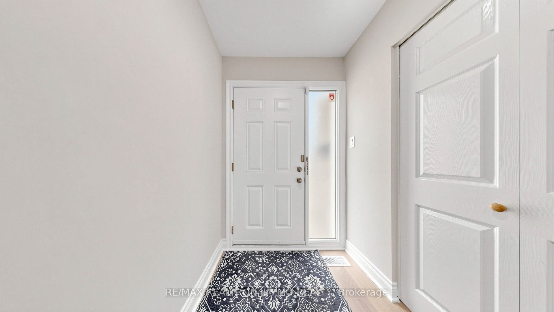 2571 Kennedy Road, Toronto, ON M1T 3H4 photo 4