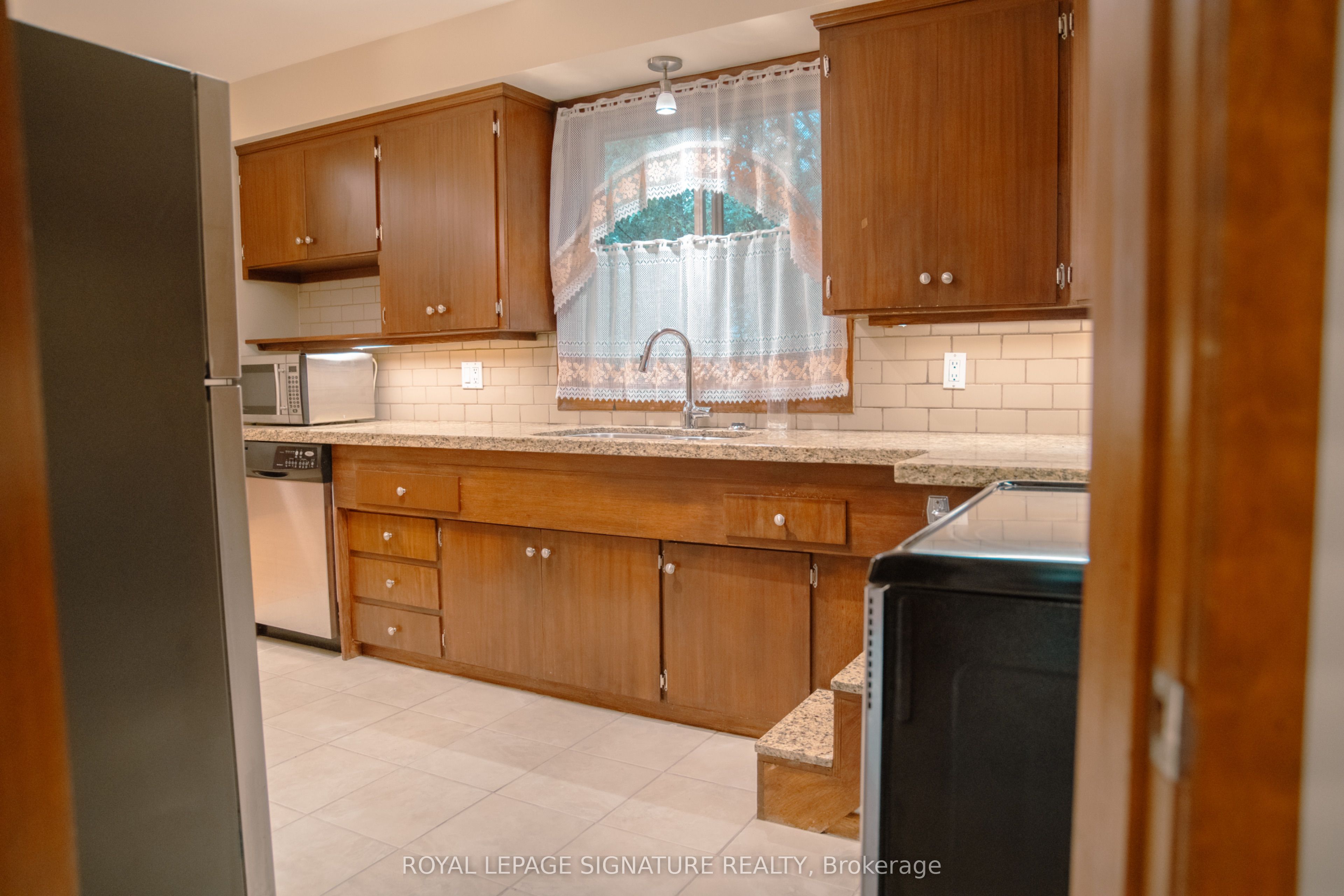2 Brantwood Drive, Toronto, ON M1H 2G6 photo 5