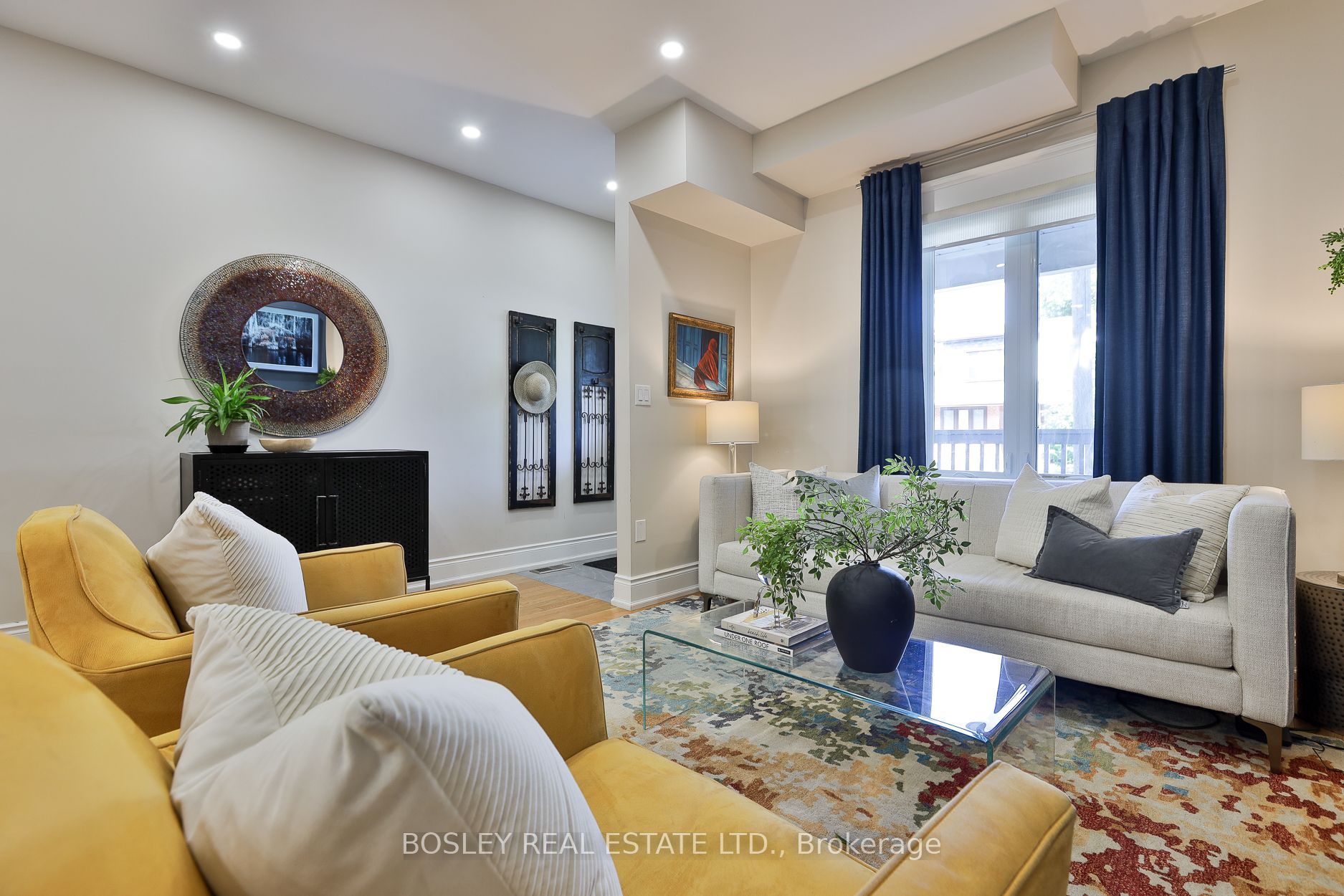 27 Mountnoel Avenue, Toronto, ON M4J 1H7 photo 5