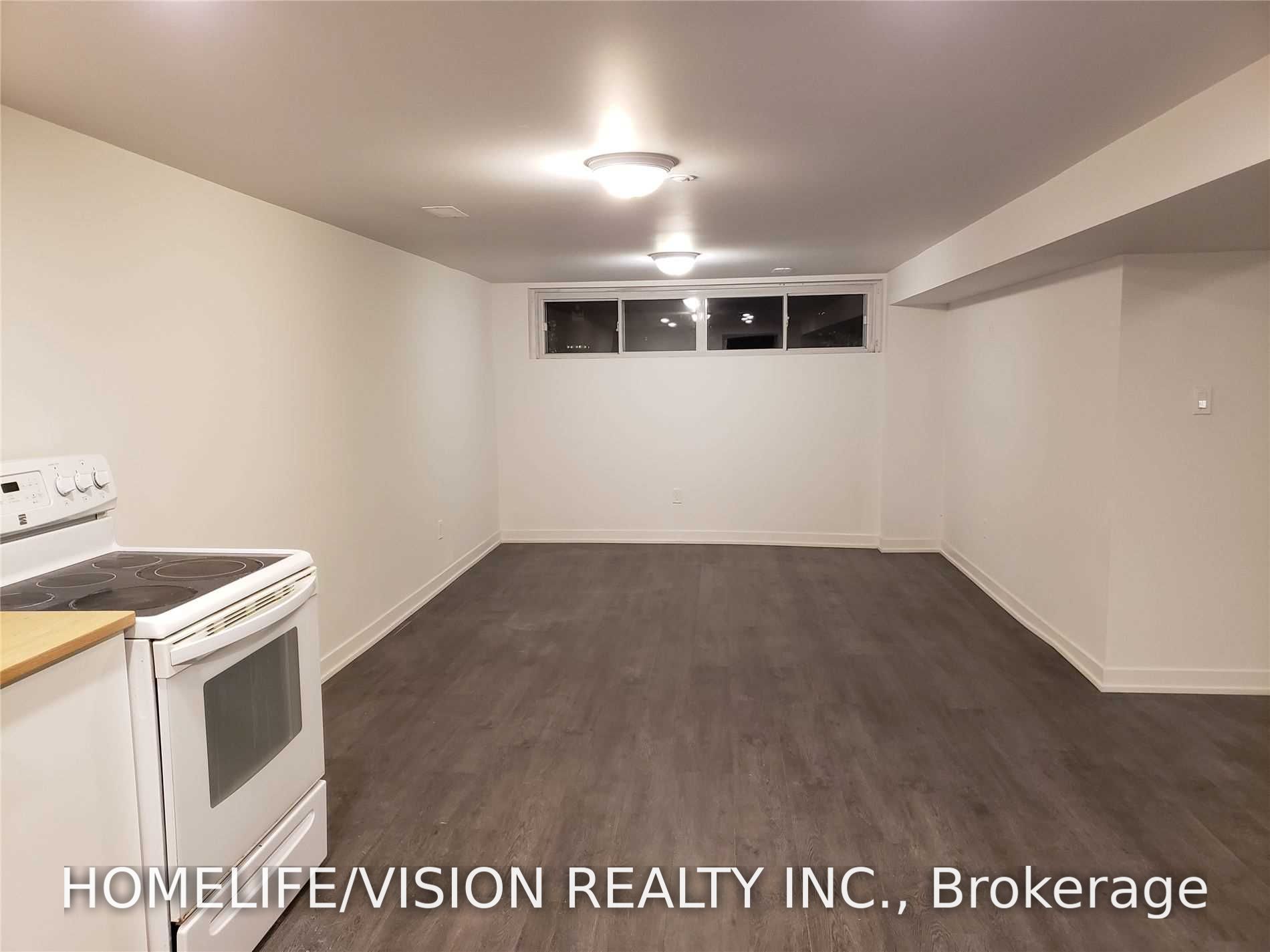 61 Lewiston Road Bsmt, Toronto, ON M1P 1X8 photo 3
