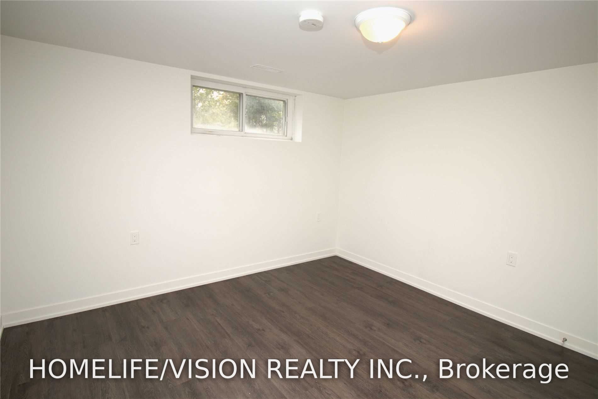 61 Lewiston Road Bsmt, Toronto, ON M1P 1X8 photo 5
