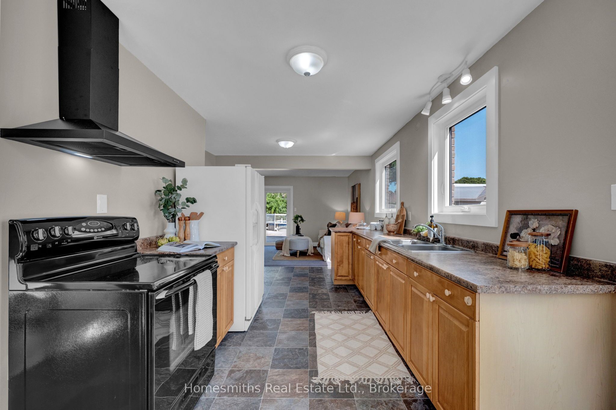 44 Loscombe Drive, Clarington, ON L1C 3S9 photo 4