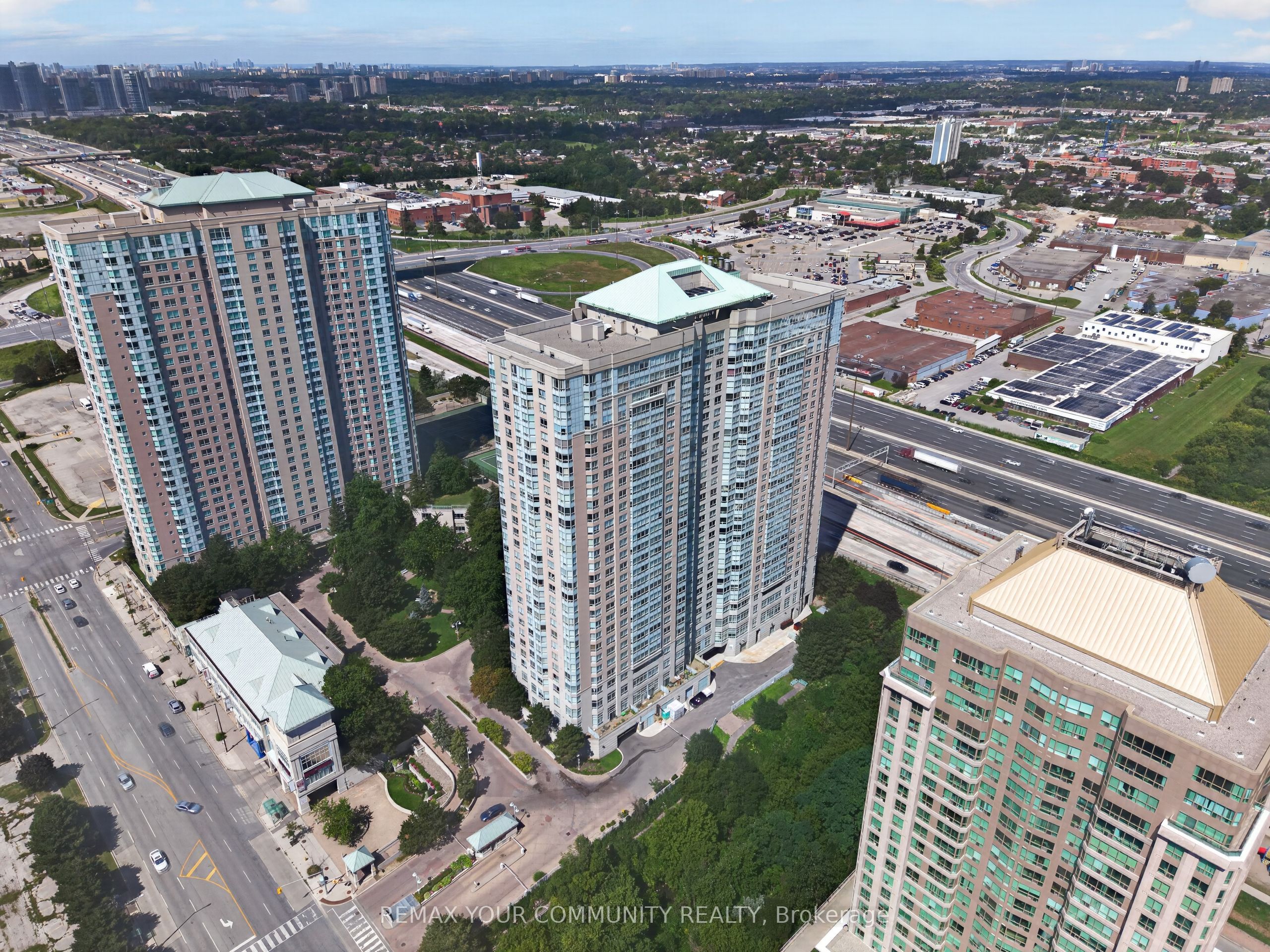 68 Corporate Drive 1729, Toronto, ON M1H 3H3 photo 2