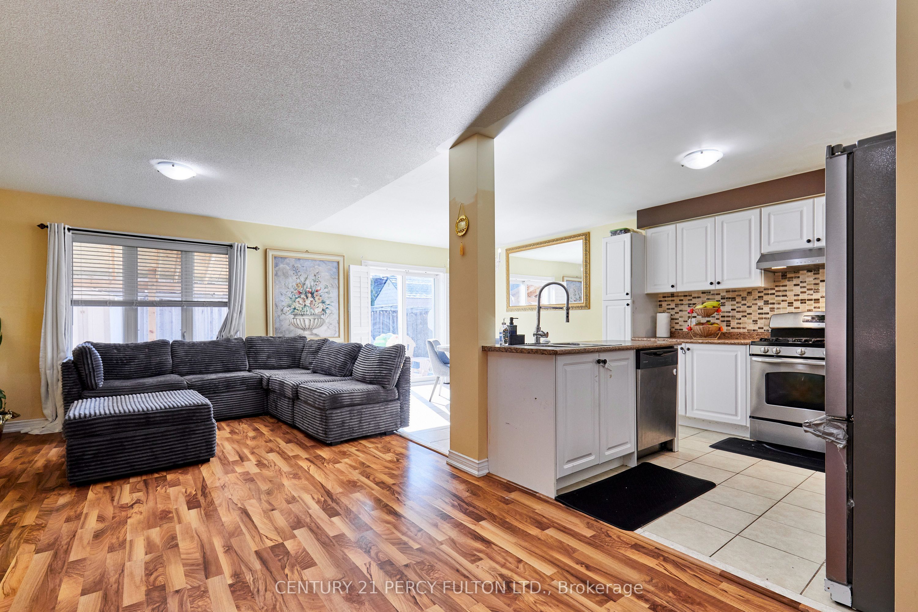 14 Draycott Avenue, Ajax, ON L1Z 0K2 photo 3