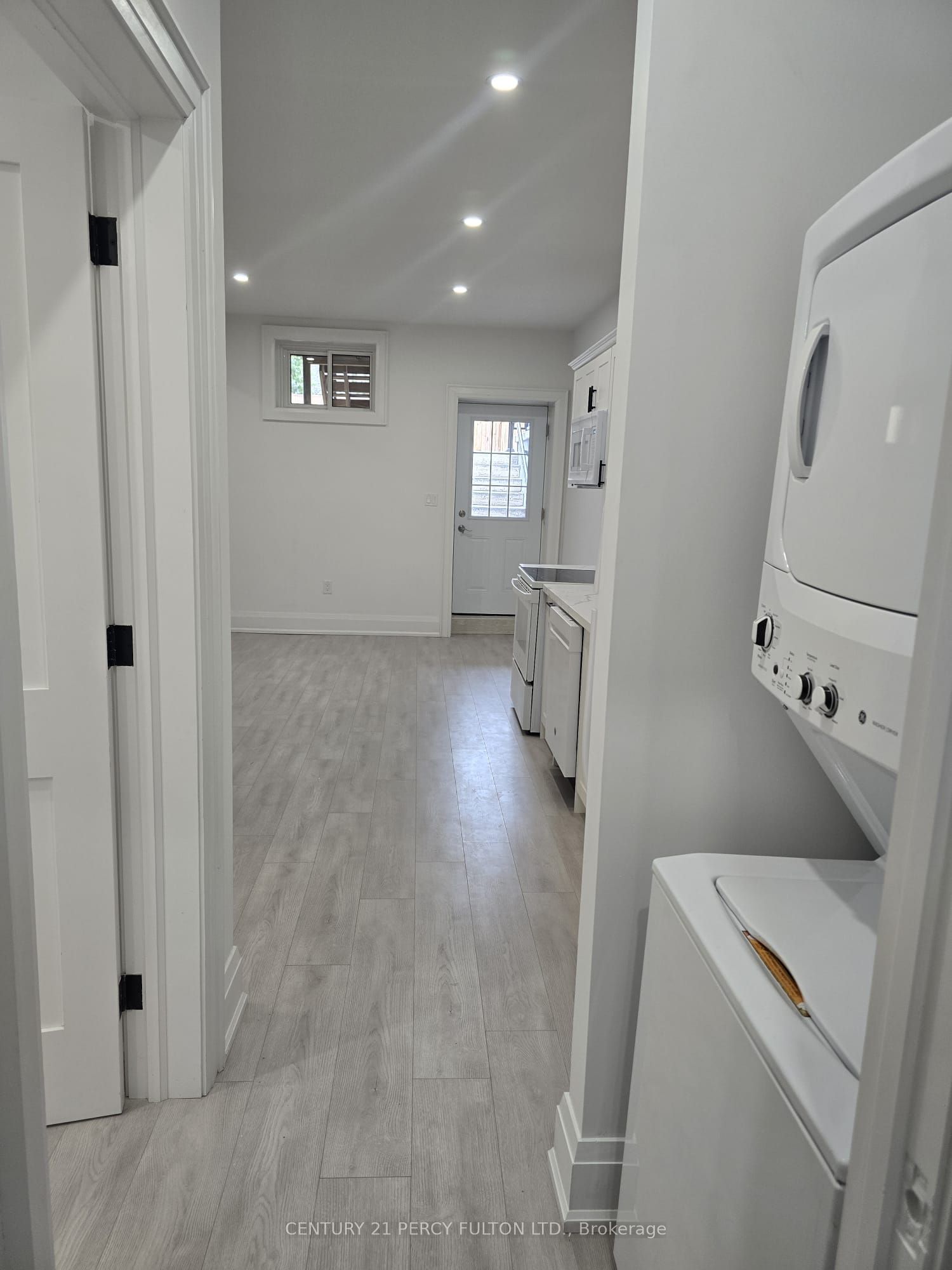 195 Danforth Road Bsmt, Toronto, ON M1L 3X1 photo 5