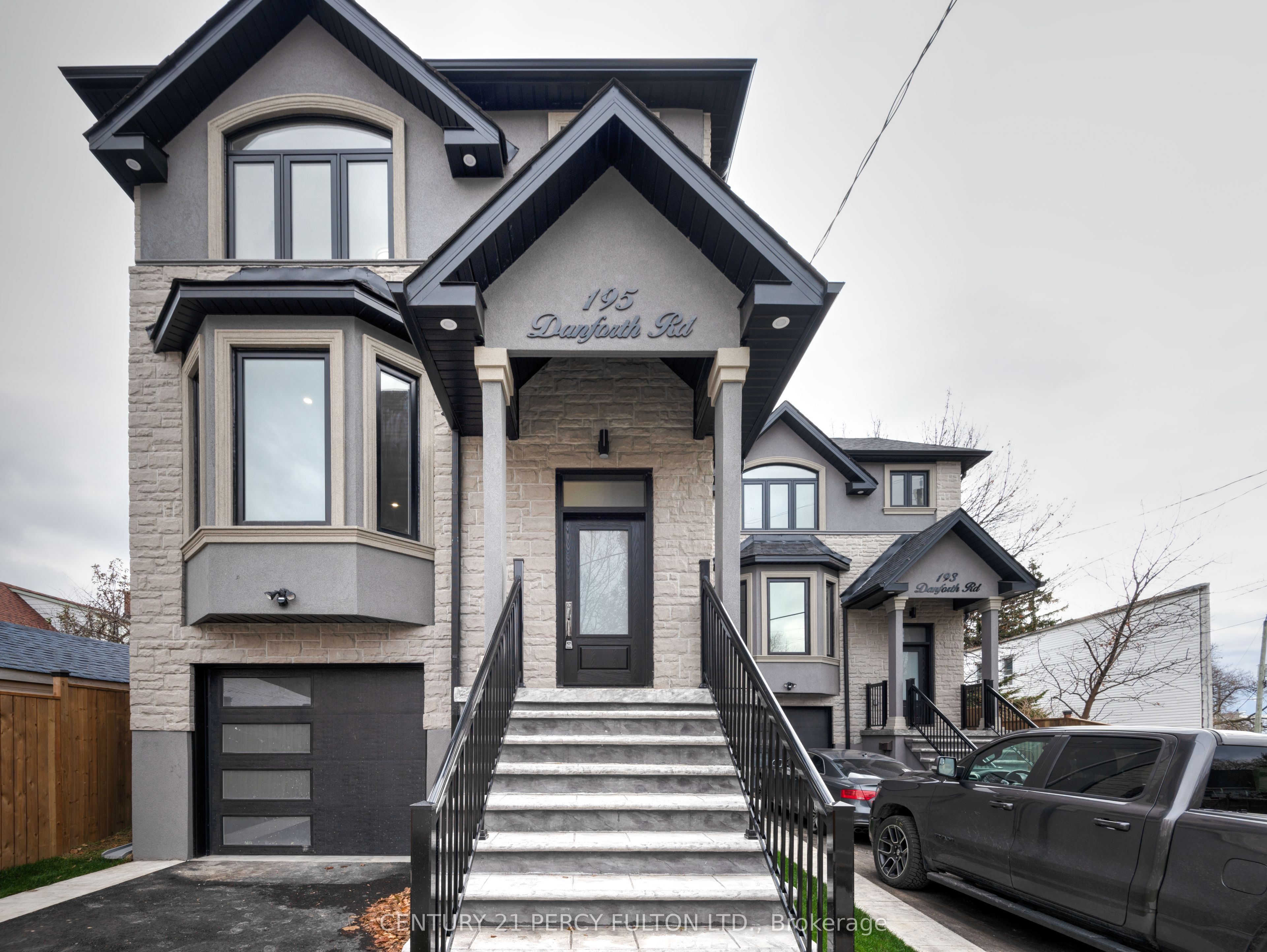 195 Danforth Road, Toronto, ON M1L 3X1