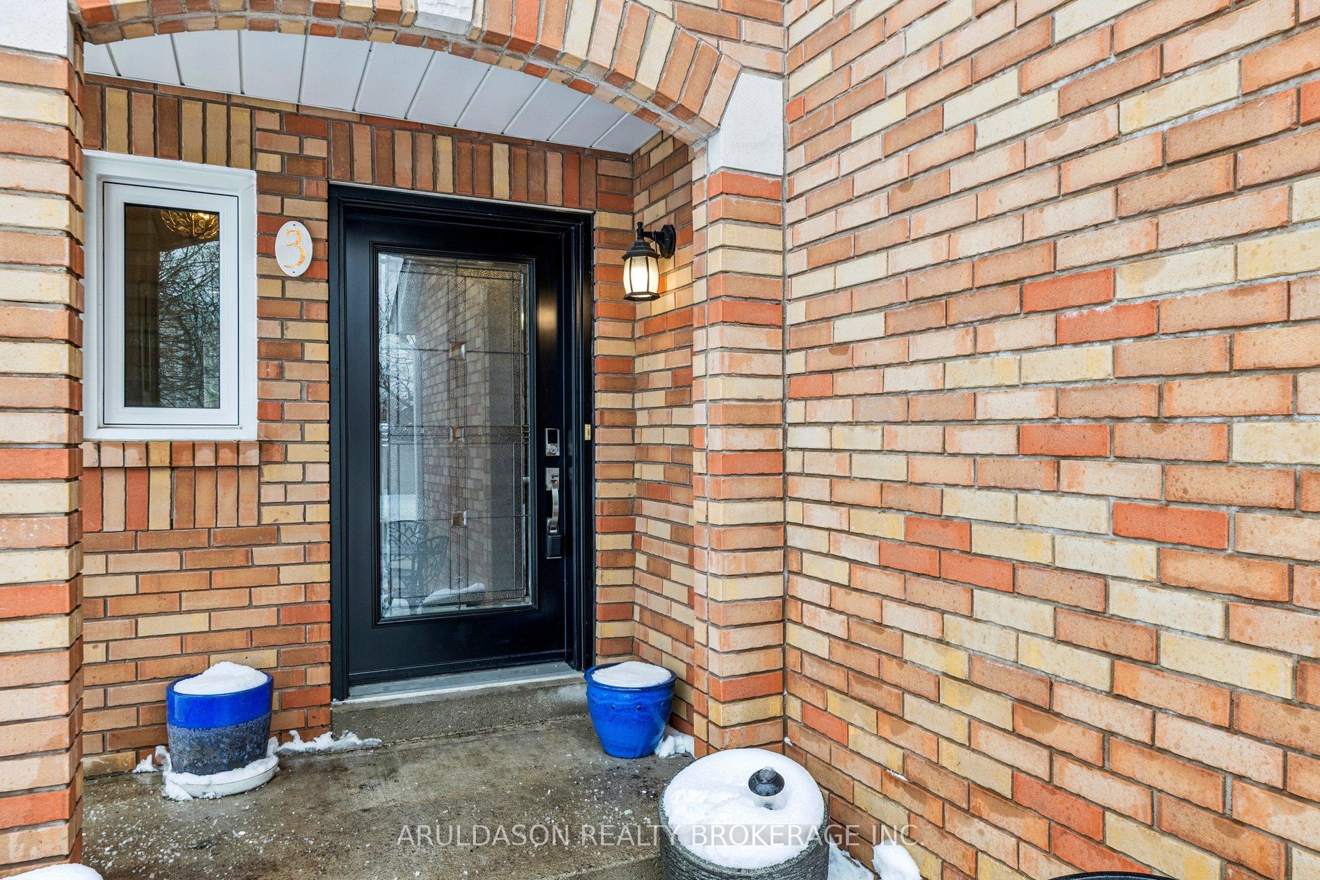 3 Booth Crescent, Ajax, ON L1Z 1H6 photo 2