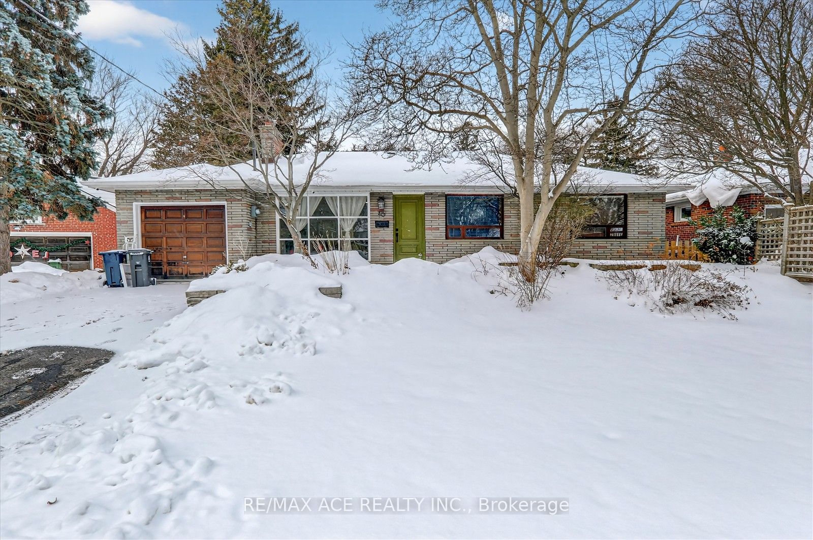 40 Brinloor Boulevard Main, Toronto, ON M1M 1L5 photo 2