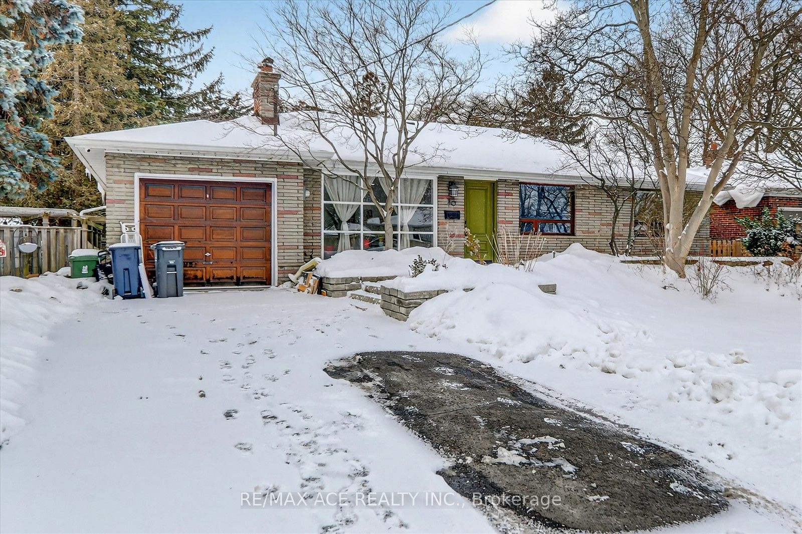 40 Brinloor Boulevard Main, Toronto, ON M1M 1L5 photo 3