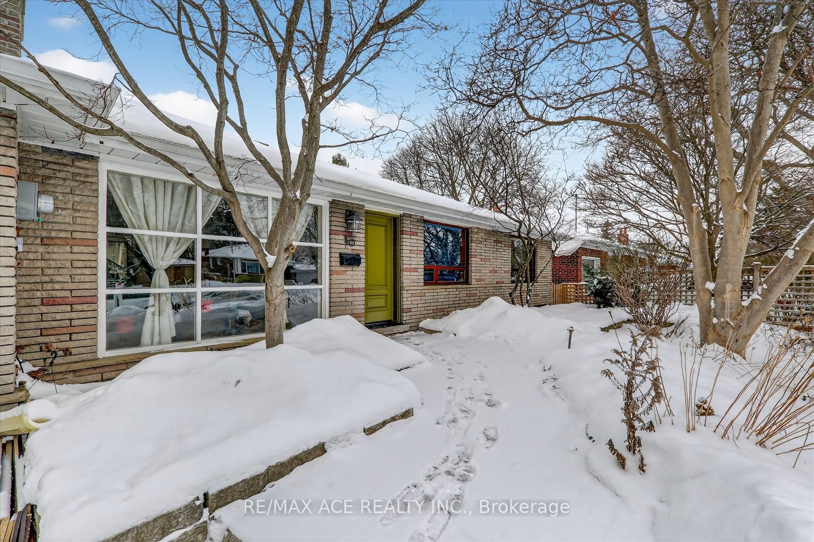 40 Brinloor Boulevard Main, Toronto, ON M1M 1L5 photo 4
