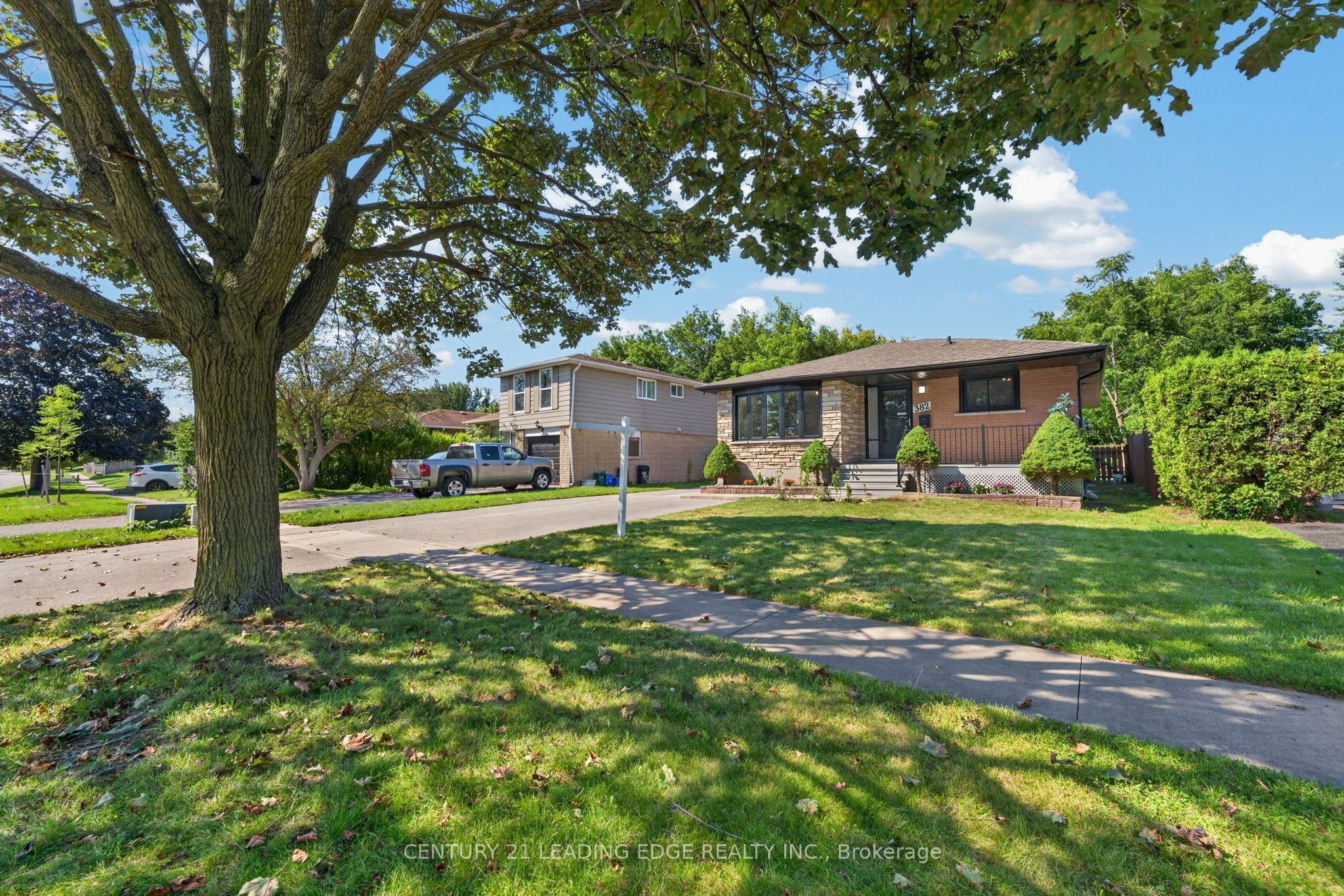 382 Fairlawn Street, Oshawa, ON L1J 4R3 photo 4