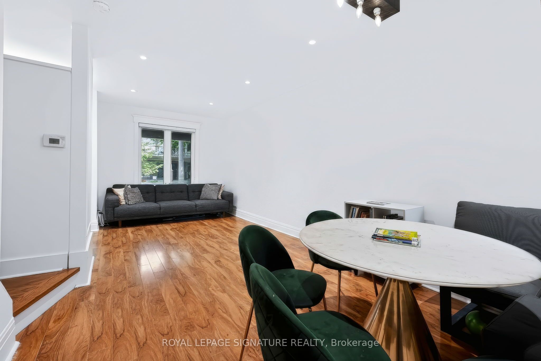 37 Strathcona Avenue, Toronto, ON M4K 1K6 photo 4